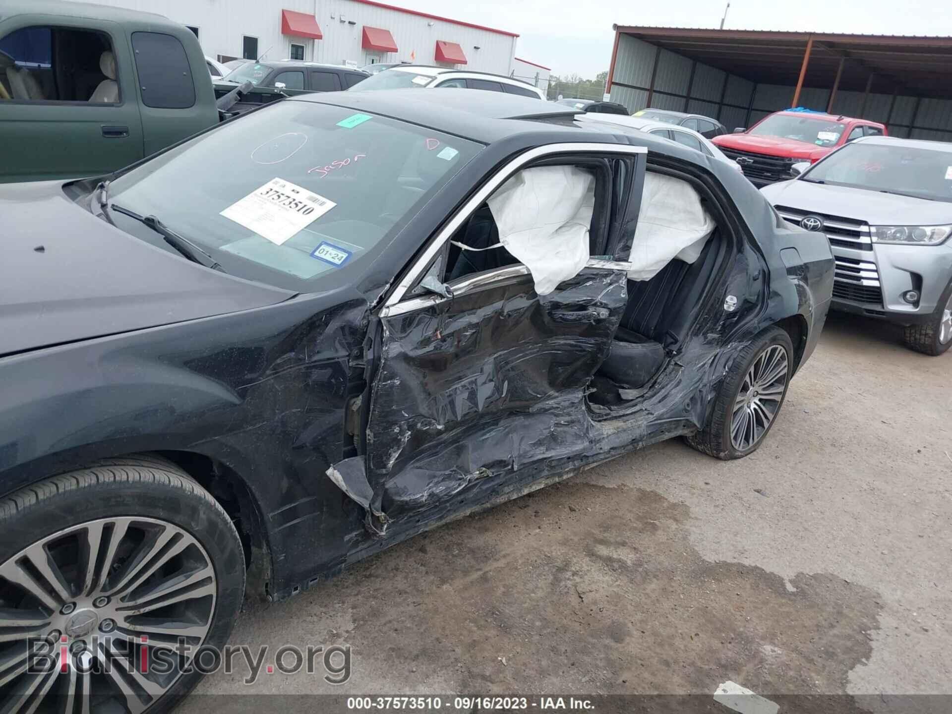 2013 CHRYSLER 300 - VIN: 2C3CCABG2DH514989 - Фото 6