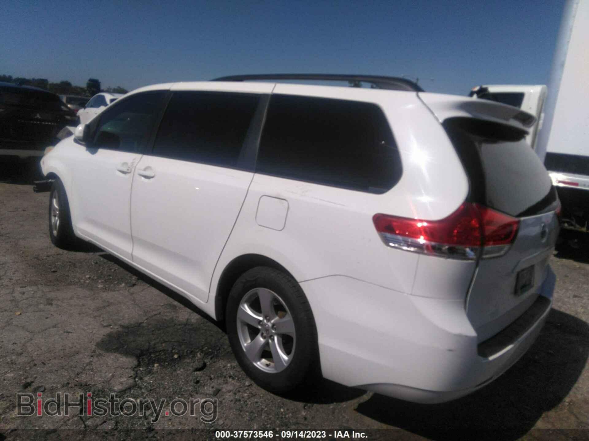 2013 TOYOTA SIENNA - VIN: 5TDKK3DC8DS344090 - Фото 3