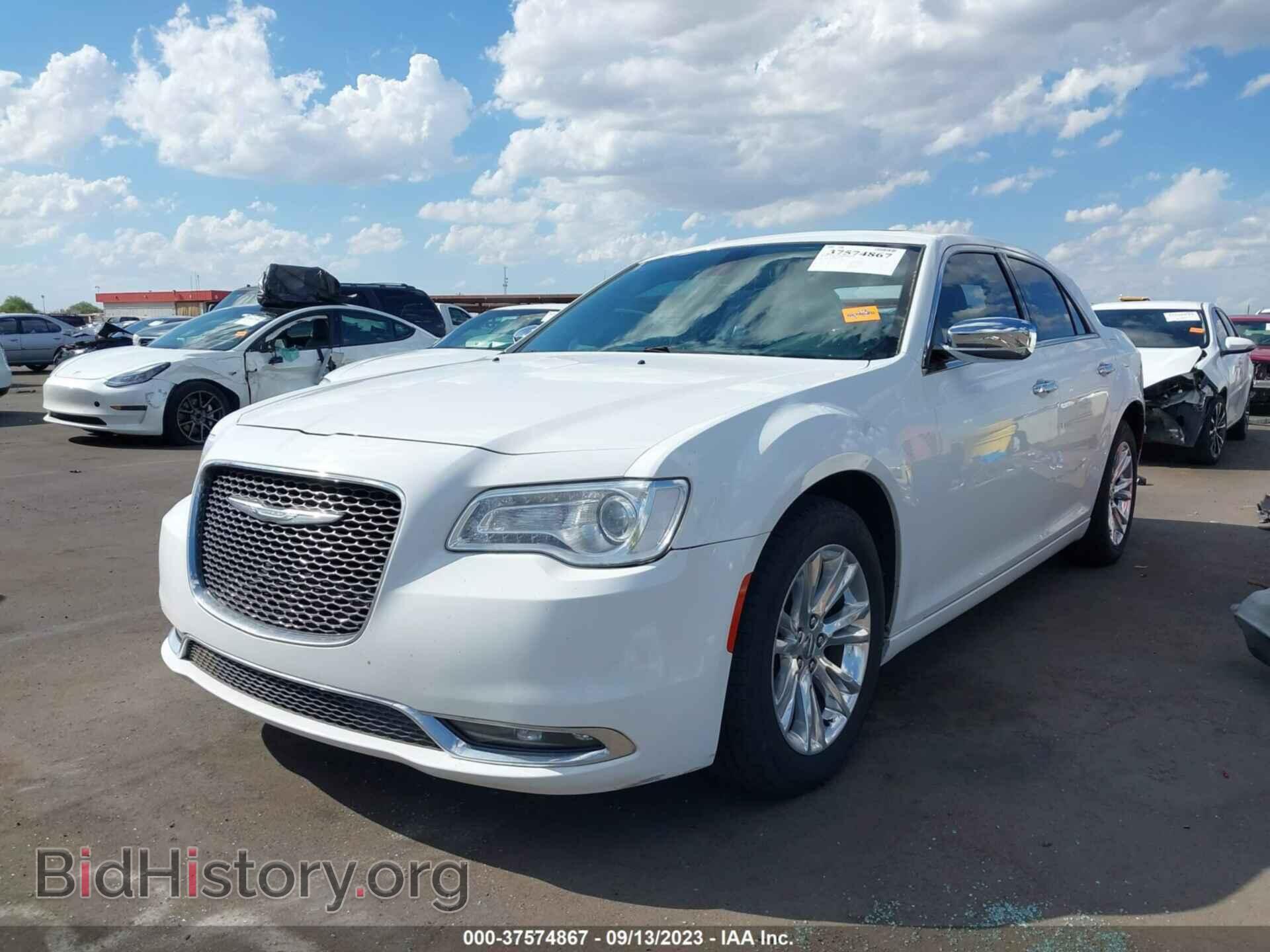 2017 CHRYSLER 300 - VIN: 2C3CCAEG6HH564375 - Фото 2