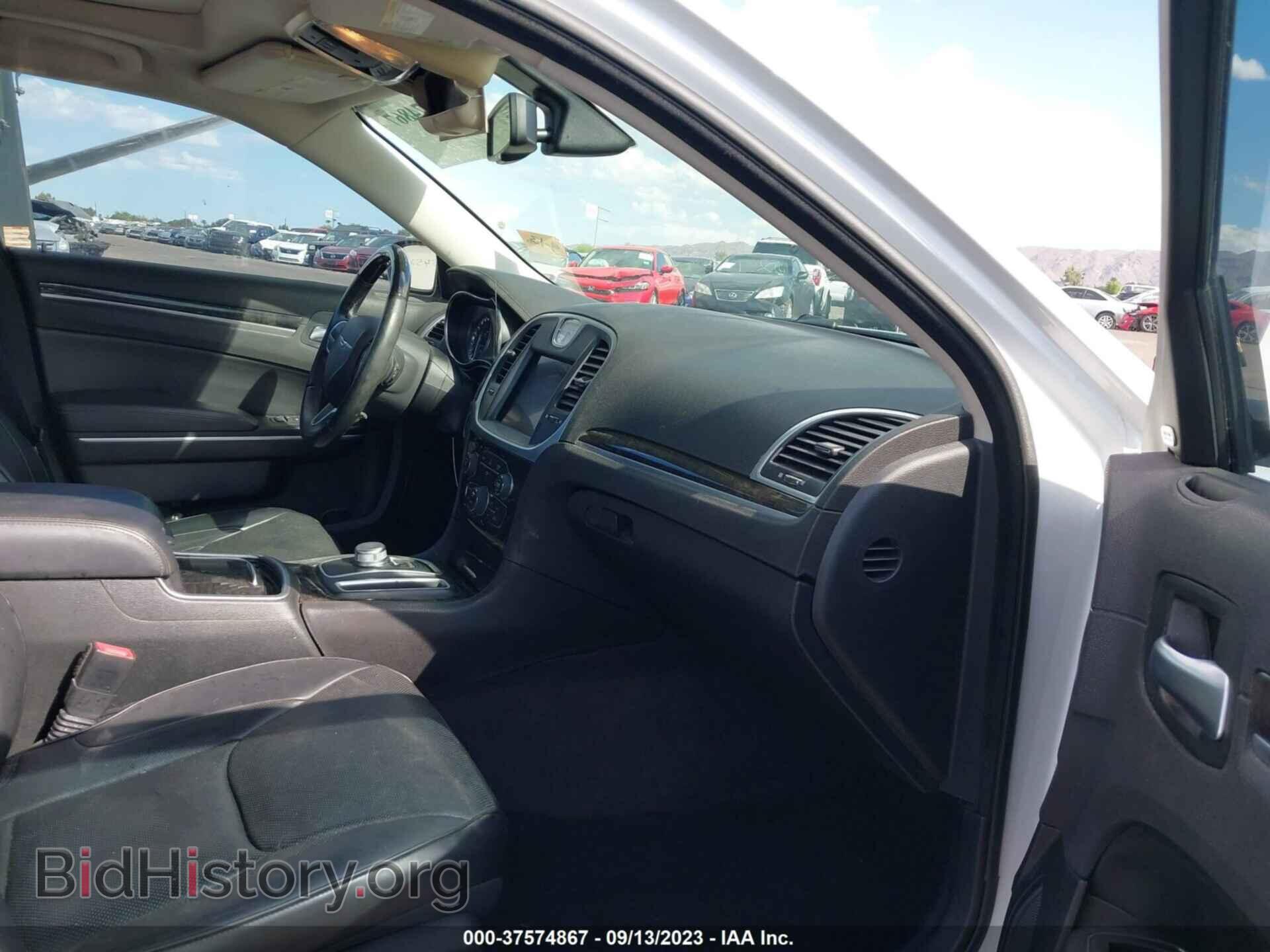 2017 CHRYSLER 300 - VIN: 2C3CCAEG6HH564375 - Фото 5