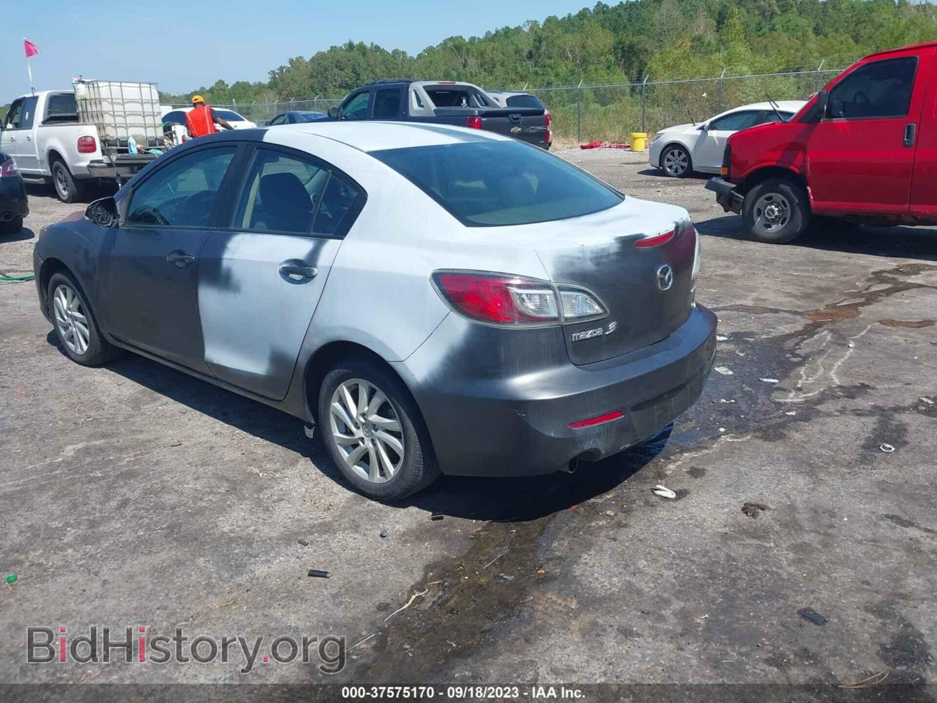 2012 MAZDA MAZDA3 - VIN: JM1BL1V73C1675951 - Фото 3