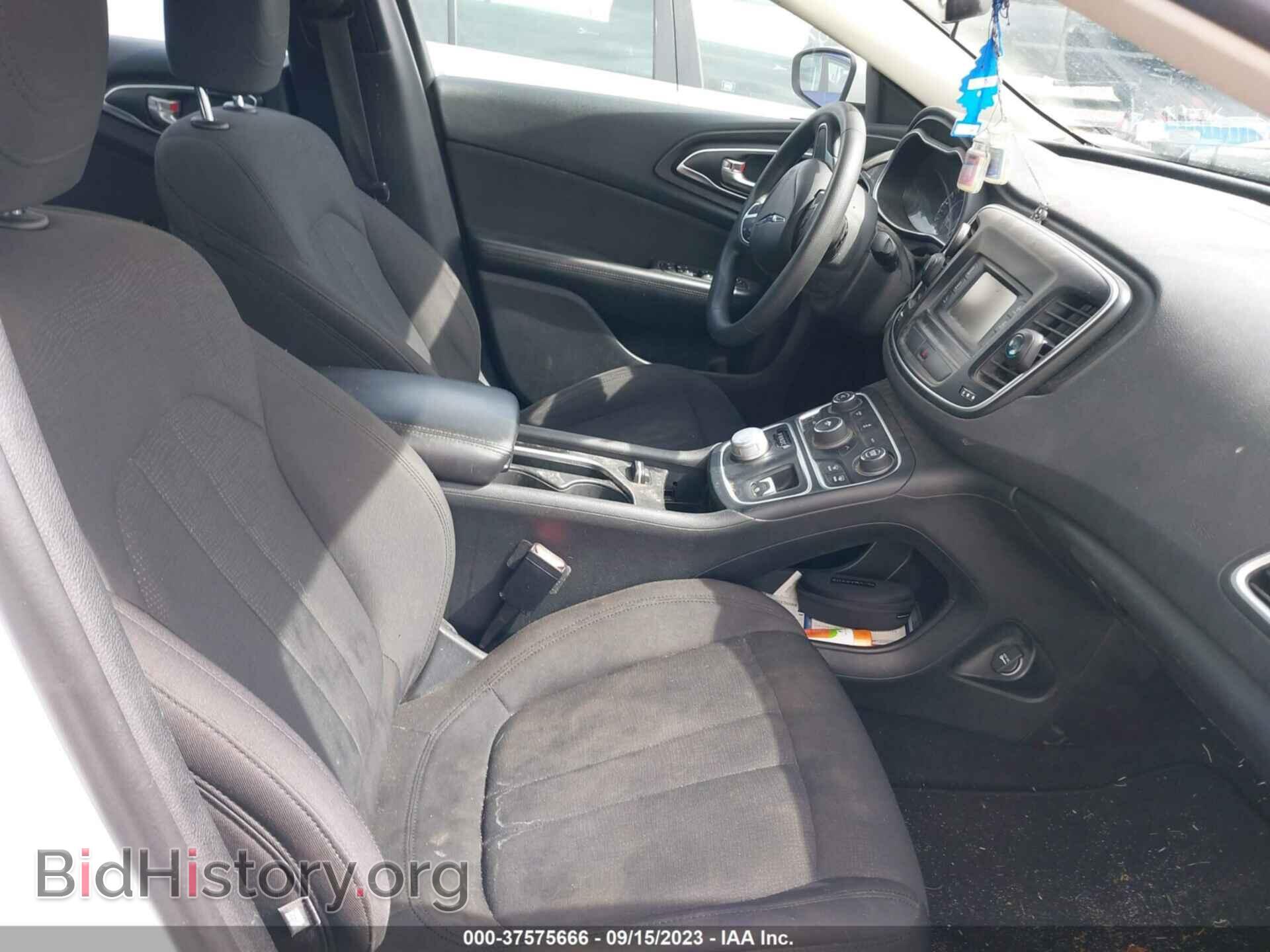 2015 CHRYSLER 200 - VIN: 1C3CCCAB2FN704058 - Фото 5