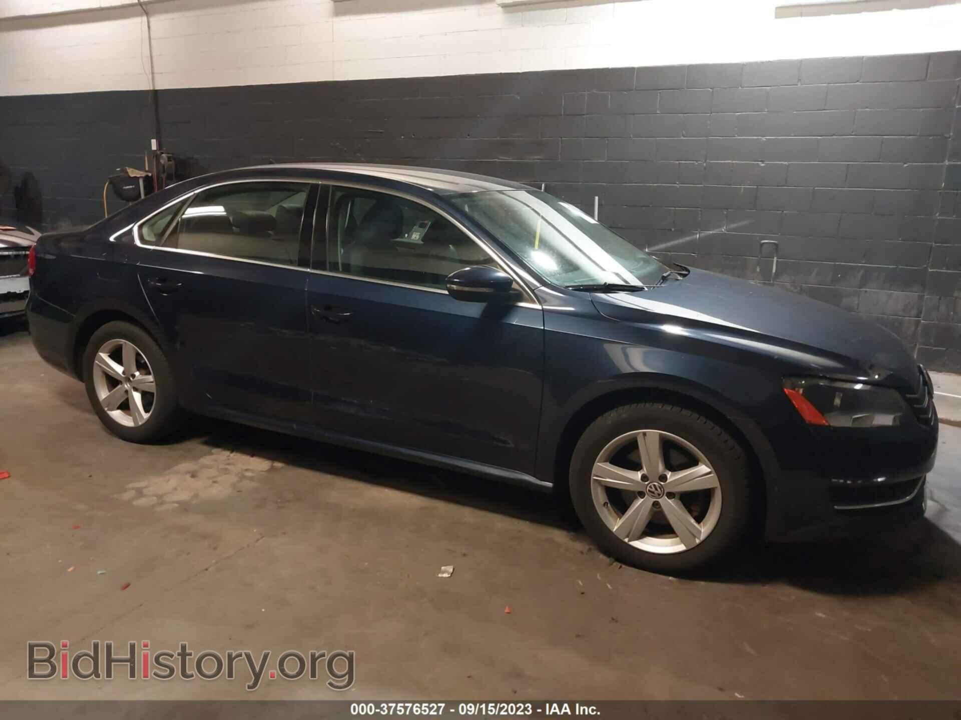 Photo 1VWBP7A33CC021592 - VOLKSWAGEN PASSAT 2012