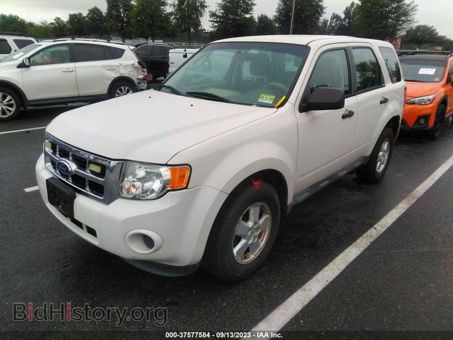 2010 FORD ESCAPE - VIN: 1FMCU9C78AKB18362 - Фото 2