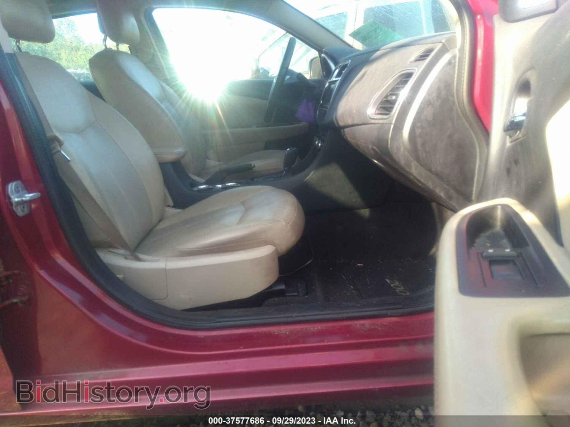 2011 CHRYSLER 200 - VIN: 1C3BC2FG9BN527173 - Фото 5