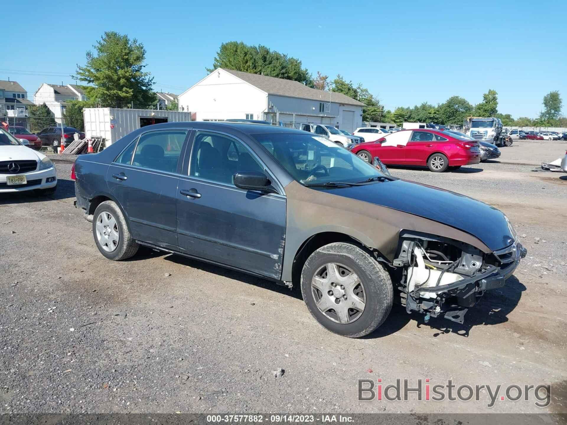 Photo 1HGCM56446A075846 - HONDA ACCORD SDN 2006