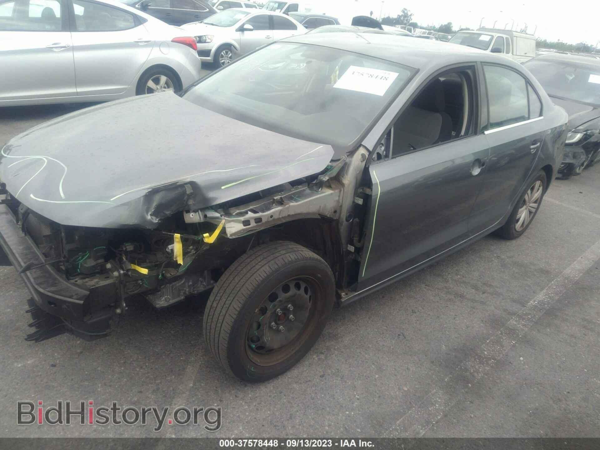 2017 VOLKSWAGEN JETTA - VIN: 3VW2B7AJ3HM372375 - Фото 2