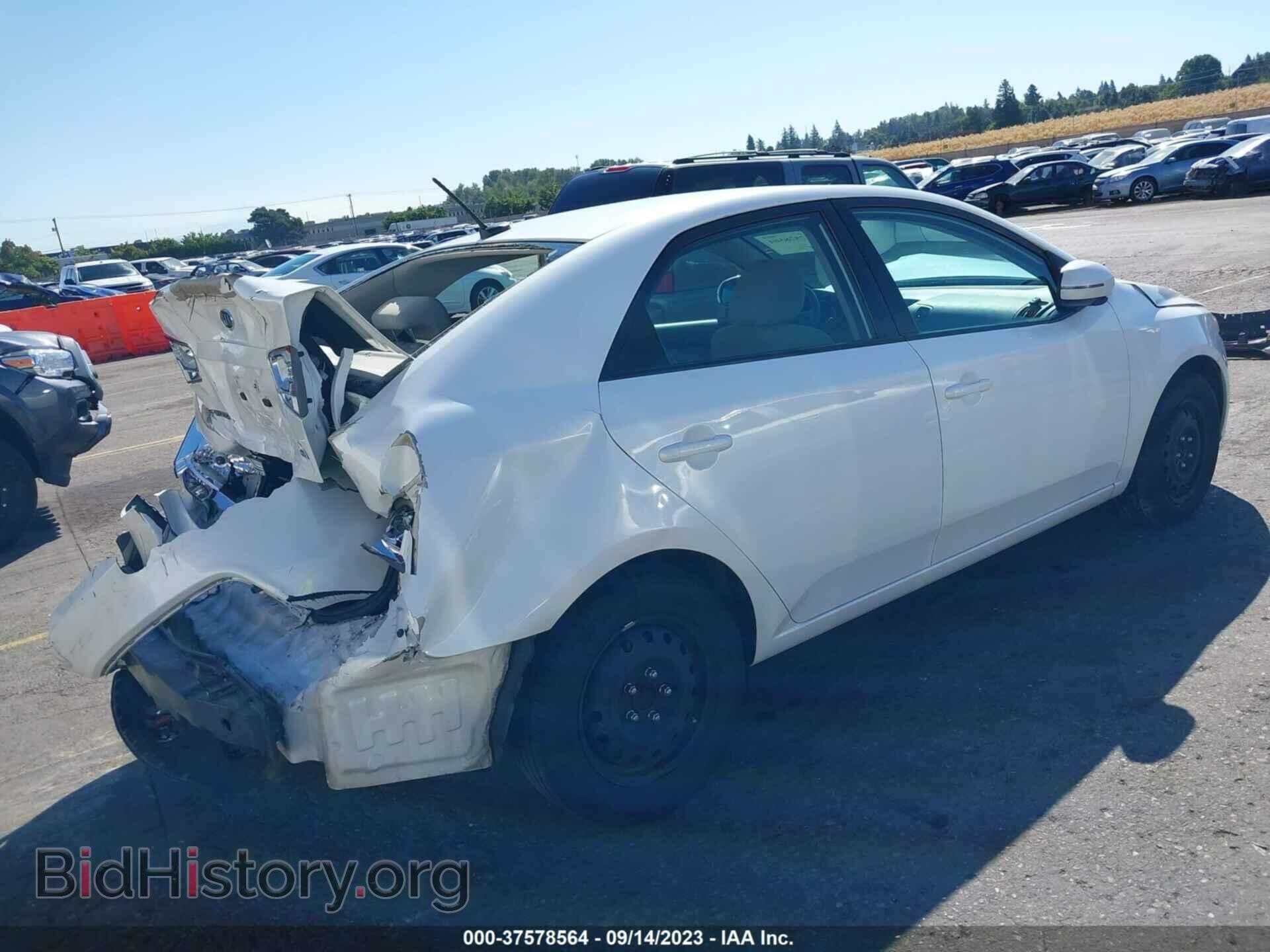 2011 KIA FORTE - VIN: KNAFU4A23B5403804 - Фото 4