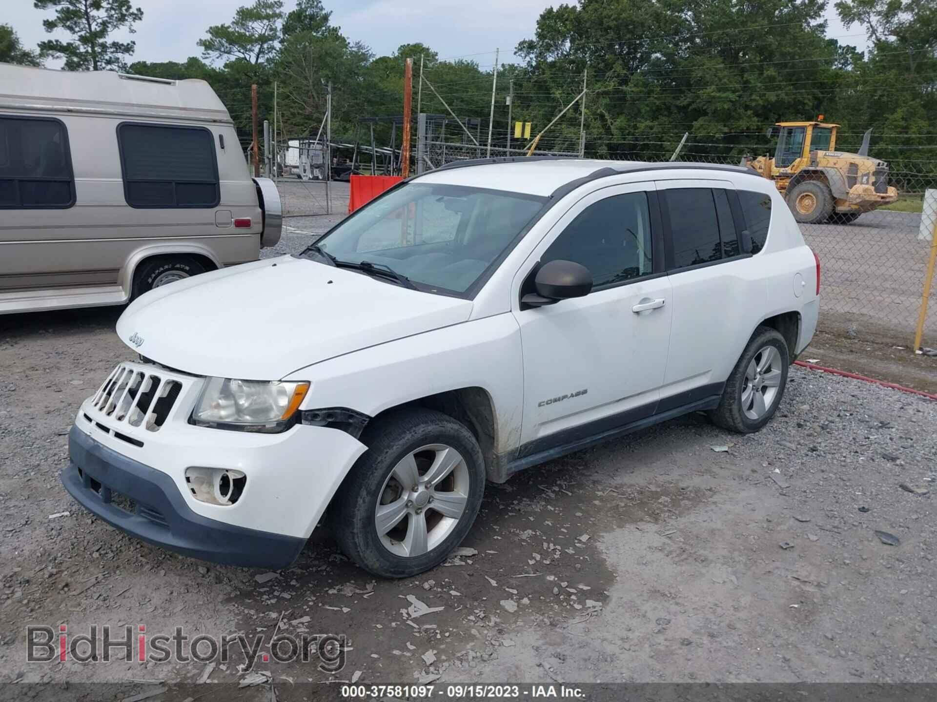 2012 JEEP COMPASS - VIN: 1C4NJCBB6CD725070 - Фото 2