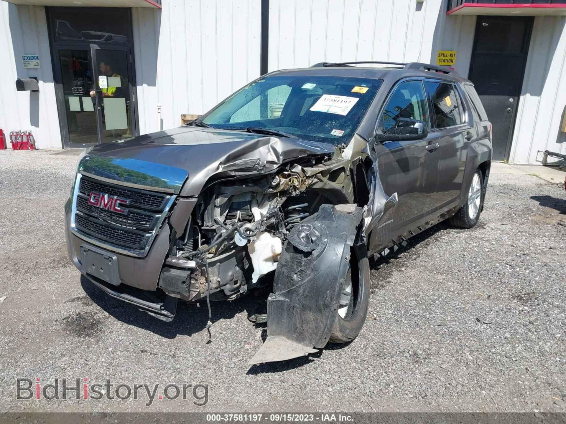 2010 GMC TERRAIN - VIN: 2CTFLEEY8A6389352 - Photo 2