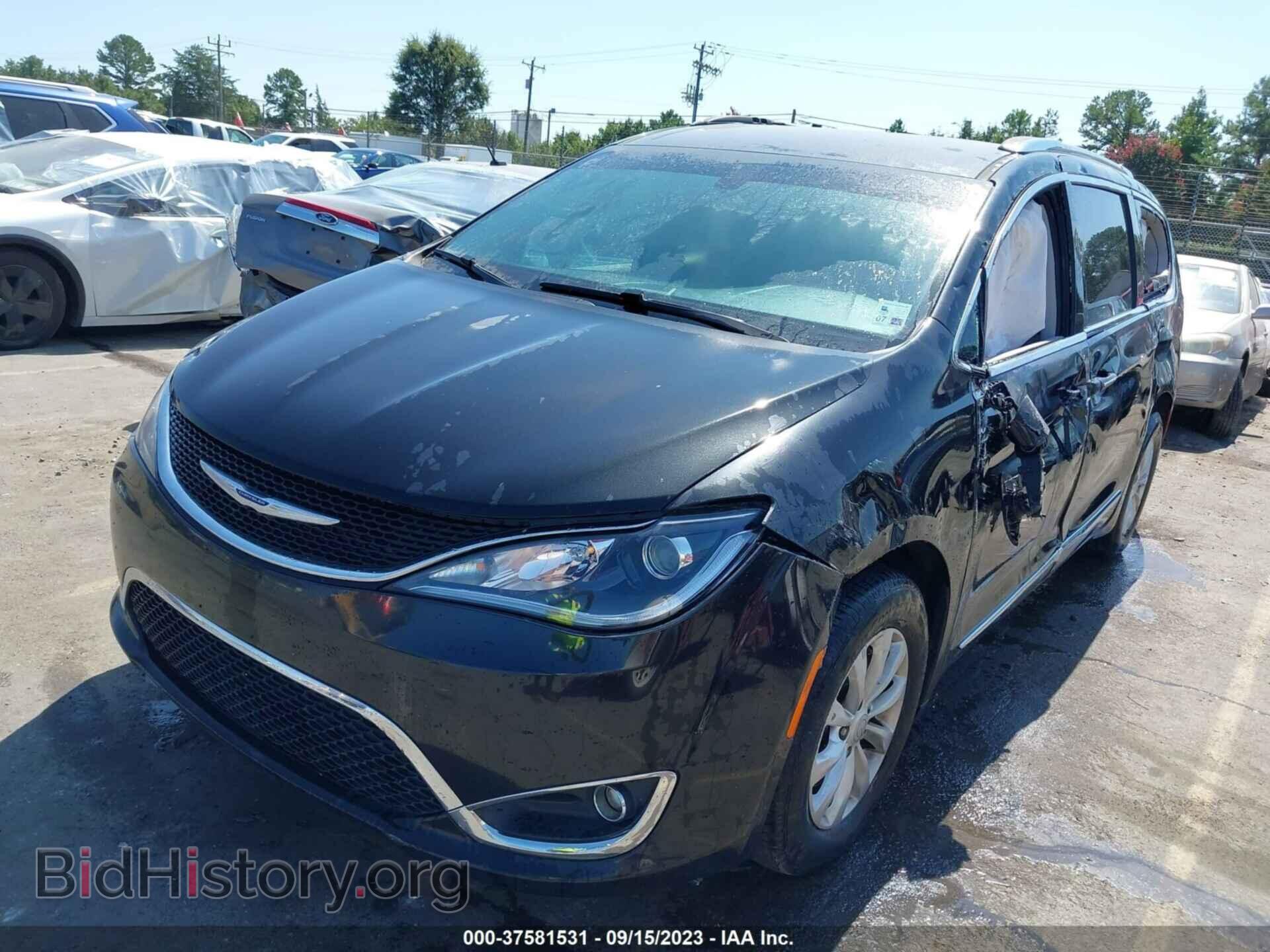 2019 CHRYSLER PACIFICA - VIN: 2C4RC1BG2KR685349 - Фото 2