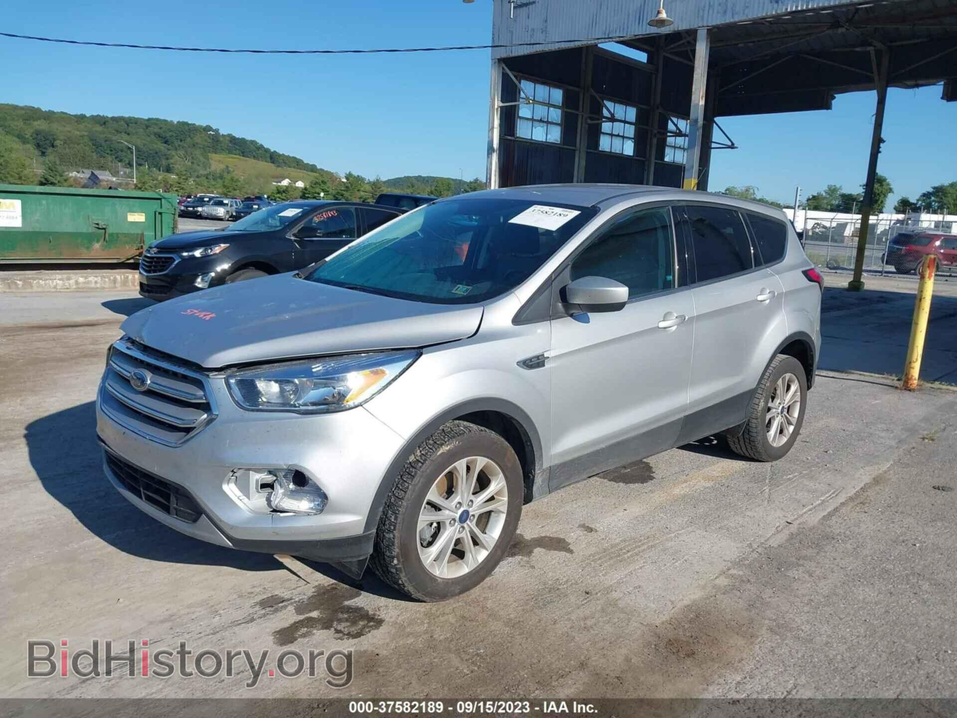 2017 FORD ESCAPE - VIN: 1FMCU9G99HUD33954 - Фото 2