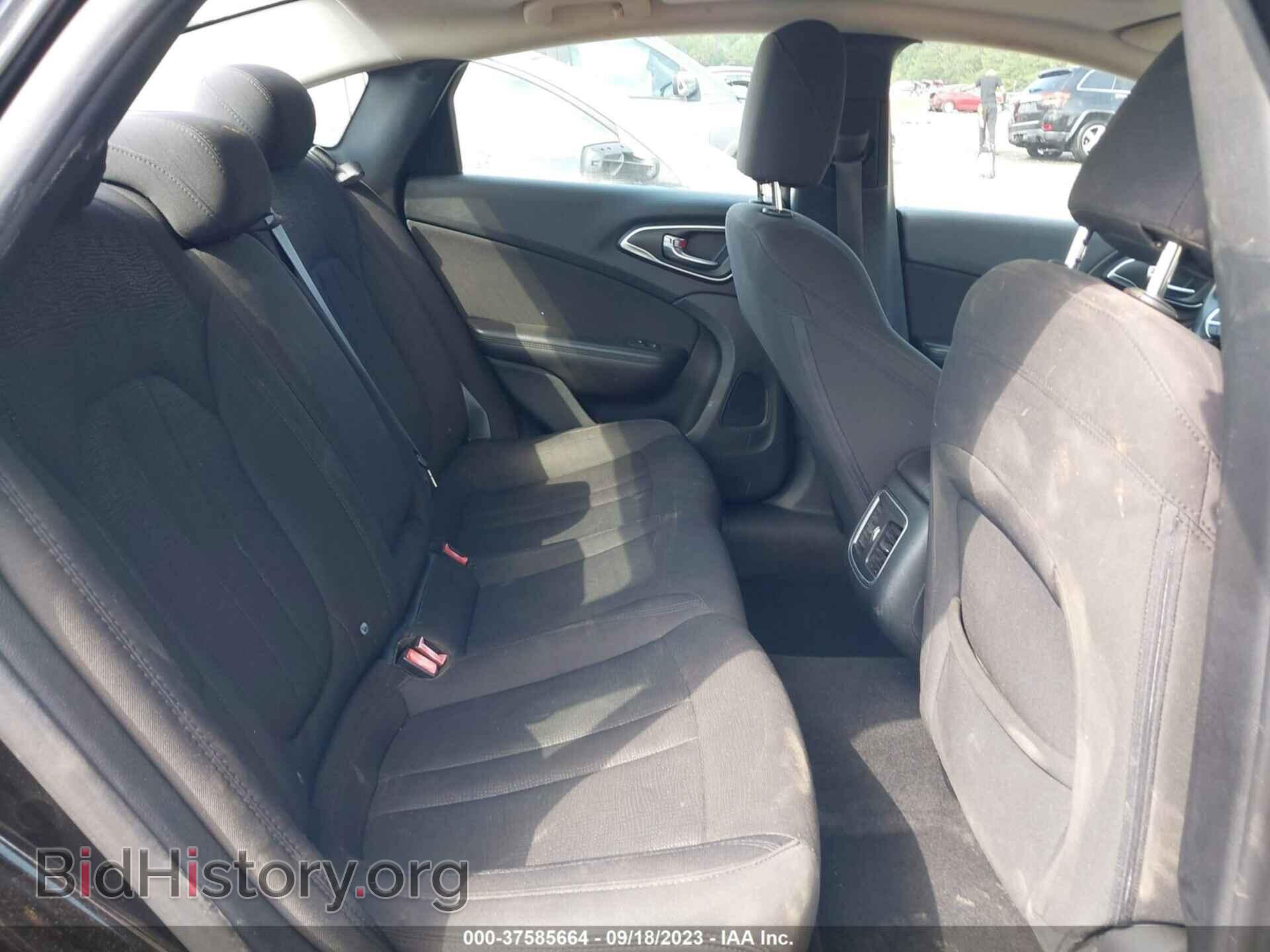 2015 CHRYSLER 200 - VIN: 1C3CCCAB3FN537483 - Фото 8