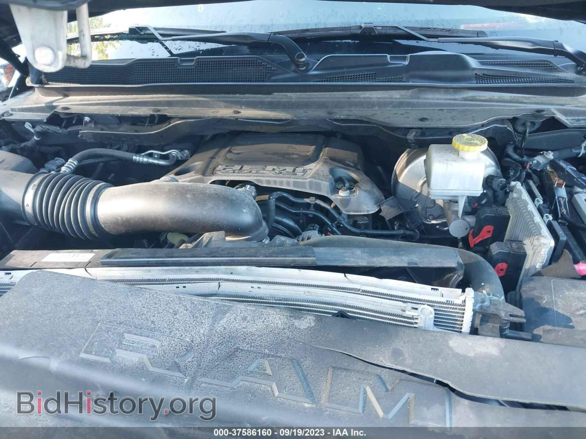 2020 RAM 1500 - VIN: 1C6SRFBT8LN298174 - Фото 10