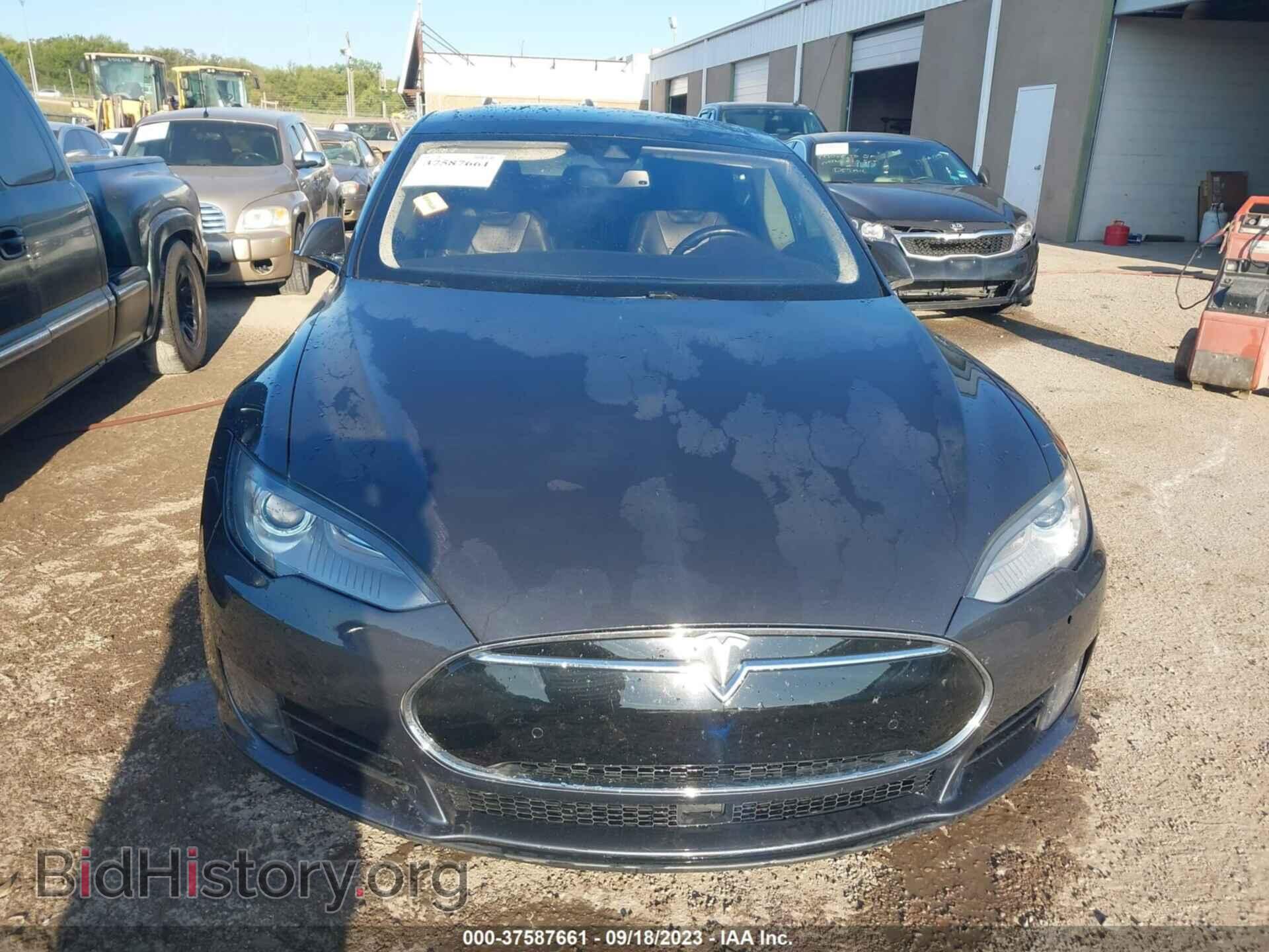 2015 TESLA MODEL S - VIN: 5YJSA1E24FF108556 - Фото 12
