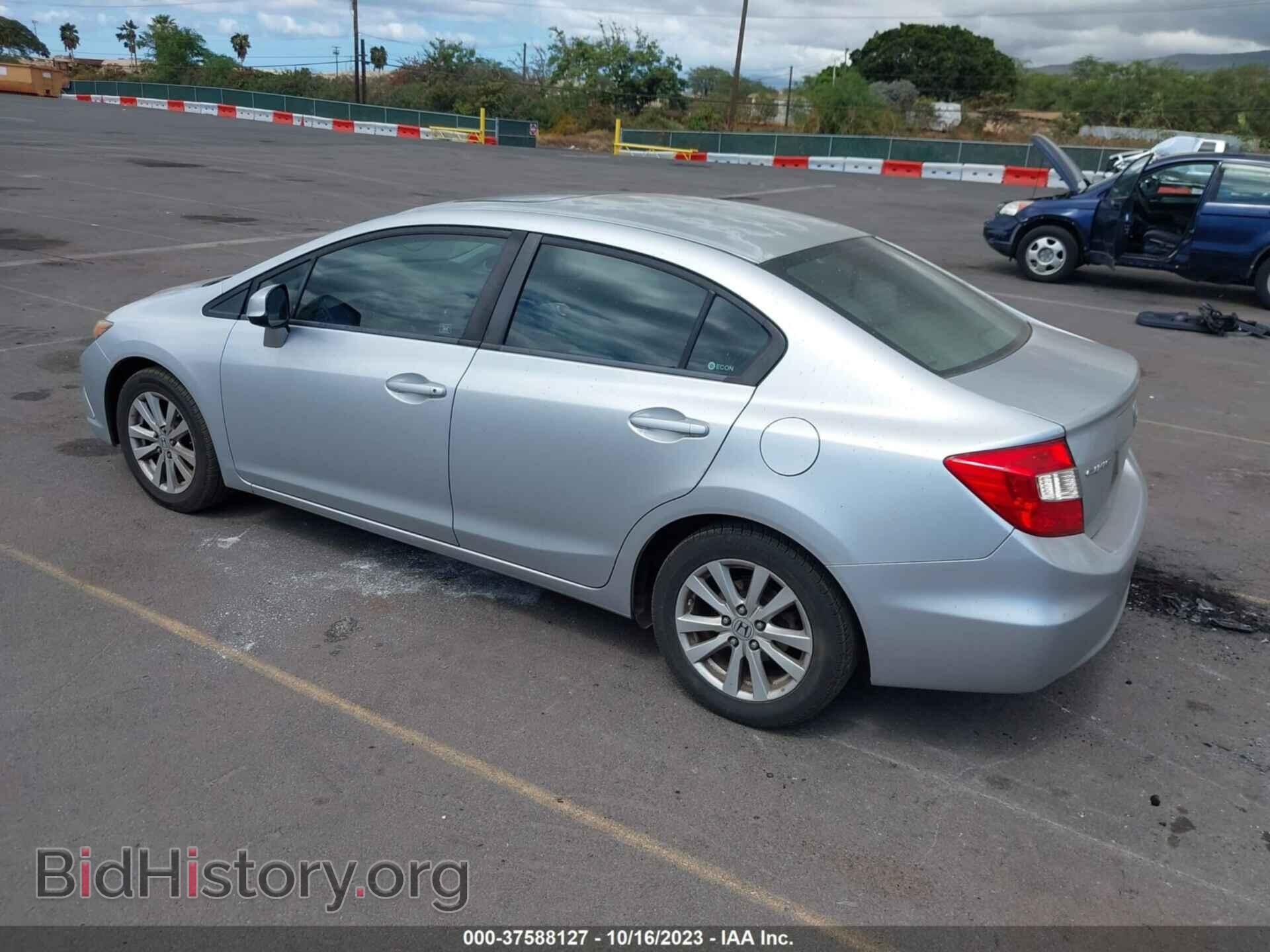 2012 HONDA CIVIC SDN - VIN: 2HGFB2F8XCH537652 - Фото 3