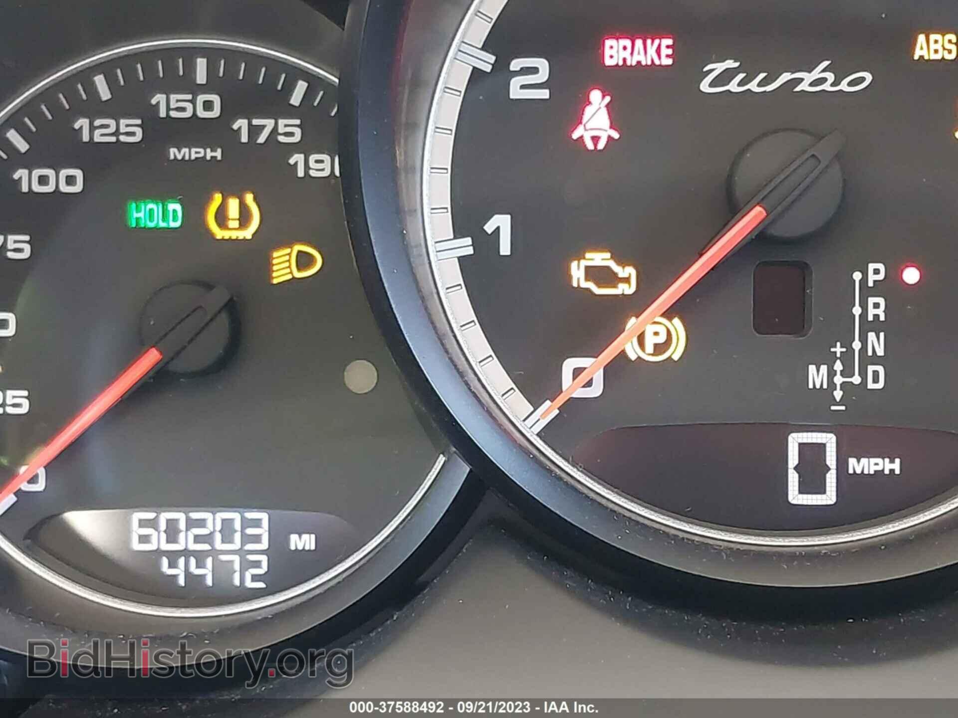 2011 PORSCHE CAYENNE - VIN: WP1AC2A28BLA88299 - Фото 7