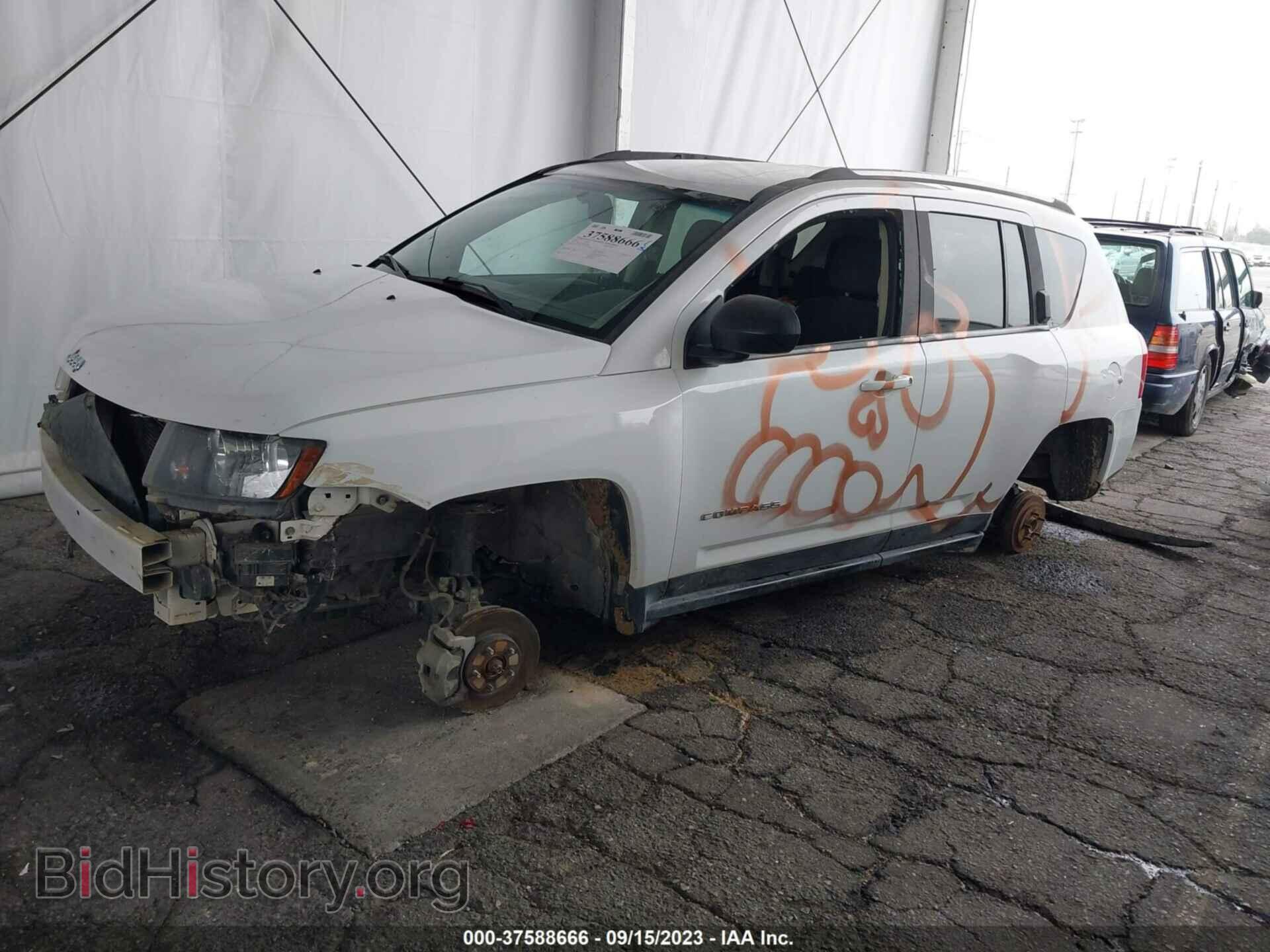 2016 JEEP COMPASS - VIN: 1C4NJCBA2GD743062 - Фото 2
