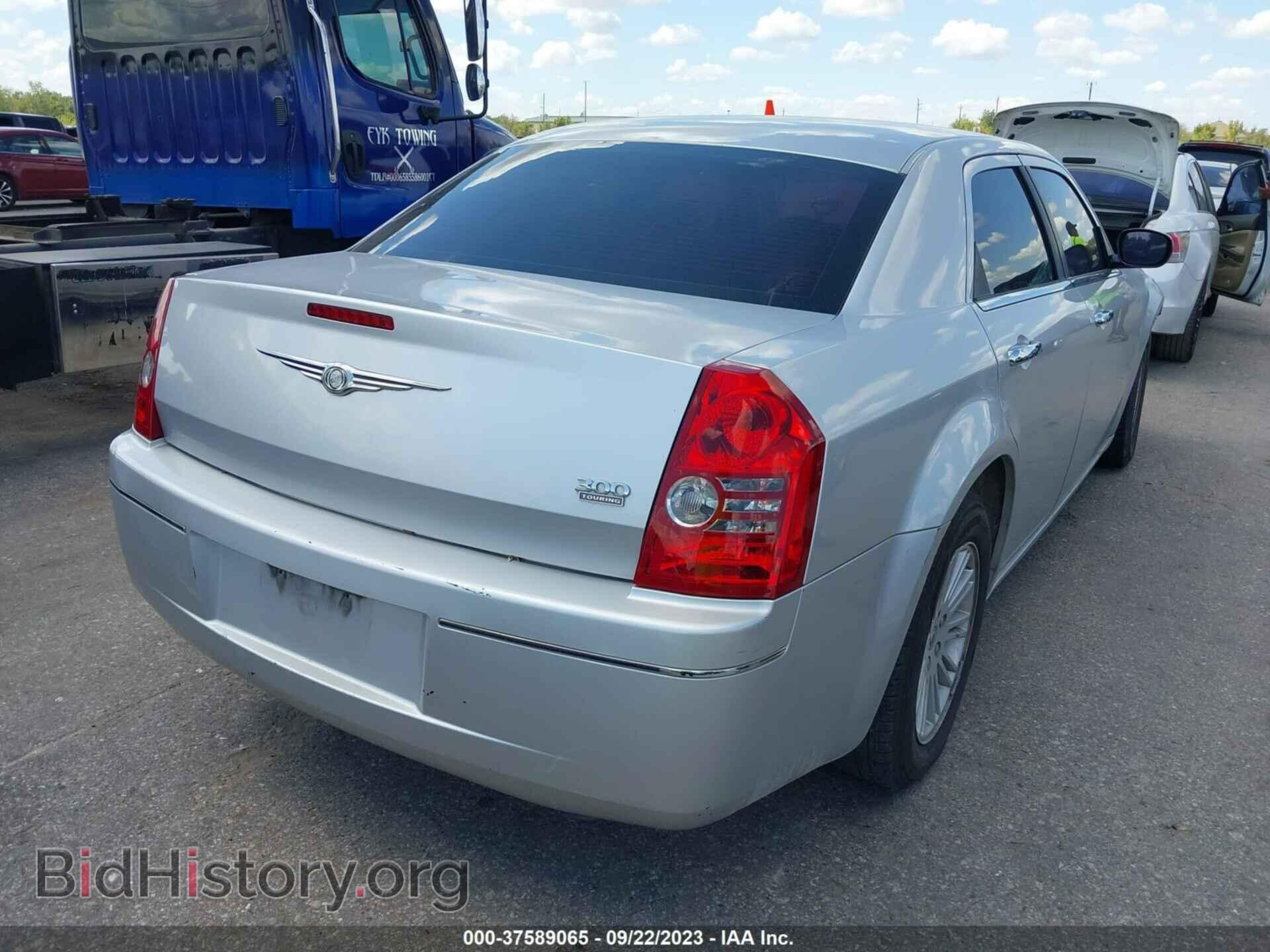 2010 CHRYSLER 300 - VIN: 2C3CA4CD8AH110778 - Фото 4