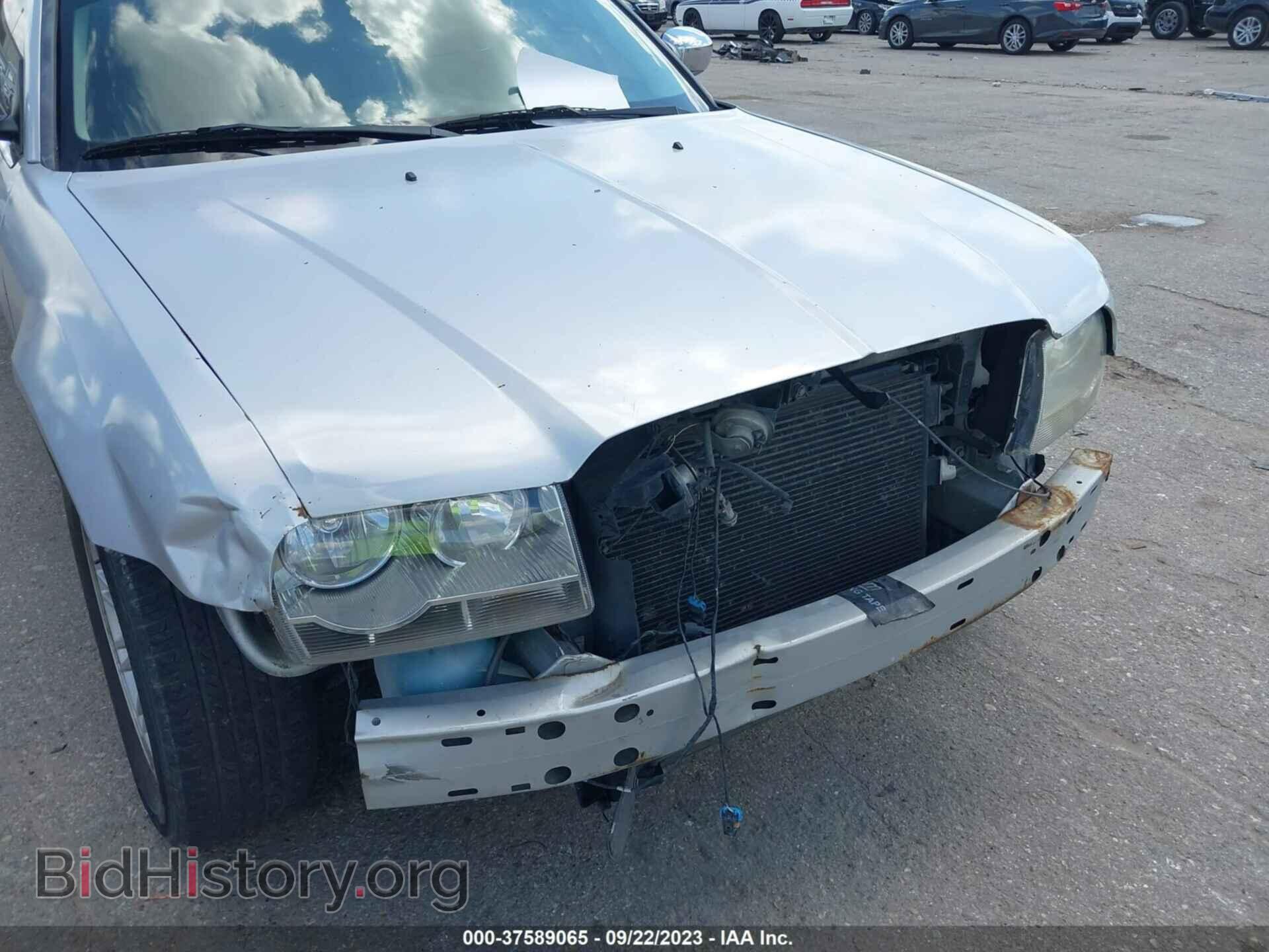 2010 CHRYSLER 300 - VIN: 2C3CA4CD8AH110778 - Фото 6