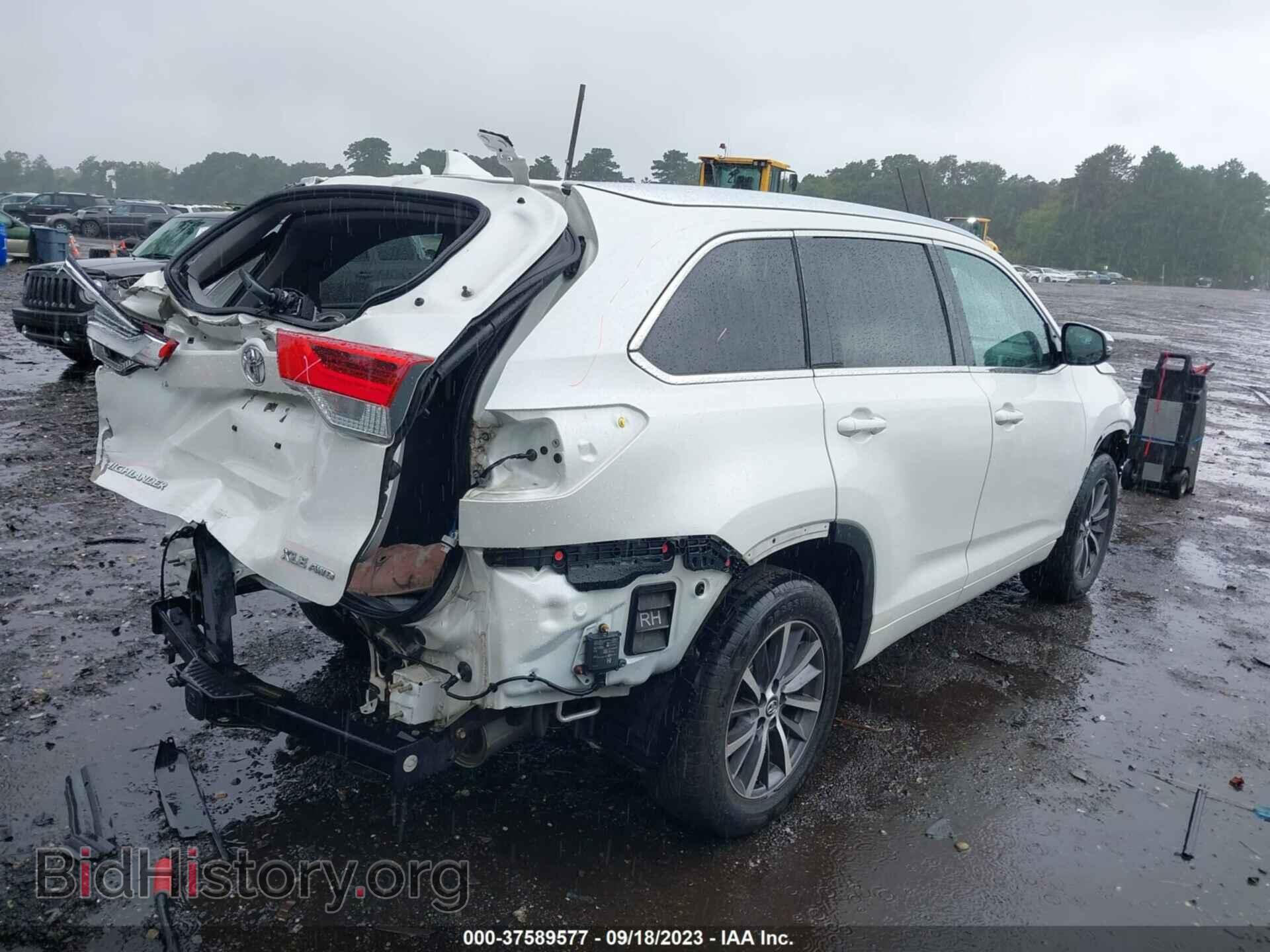2017 TOYOTA HIGHLANDER - VIN: 5TDJZRFH7HS441273 - Фото 4