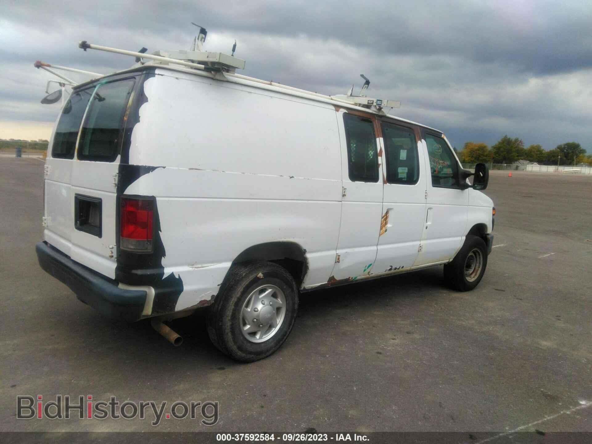 2011 FORD ECONOLINE CARGO VAN - VIN: 1FTNE2EW8BDB04196 - Фото 4