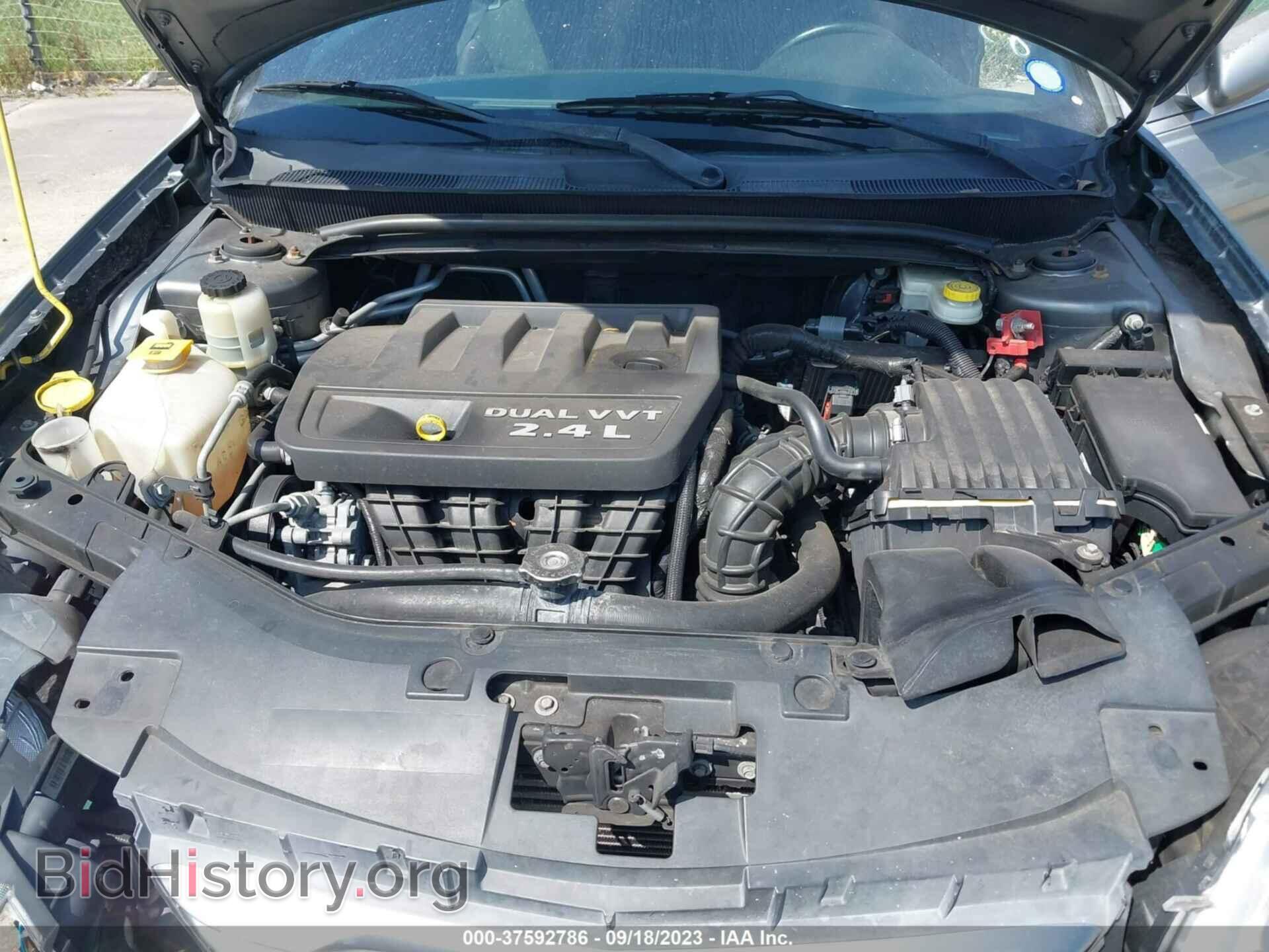2012 CHRYSLER 200 - VIN: 1C3BCBEB6CN214525 - Фото 10