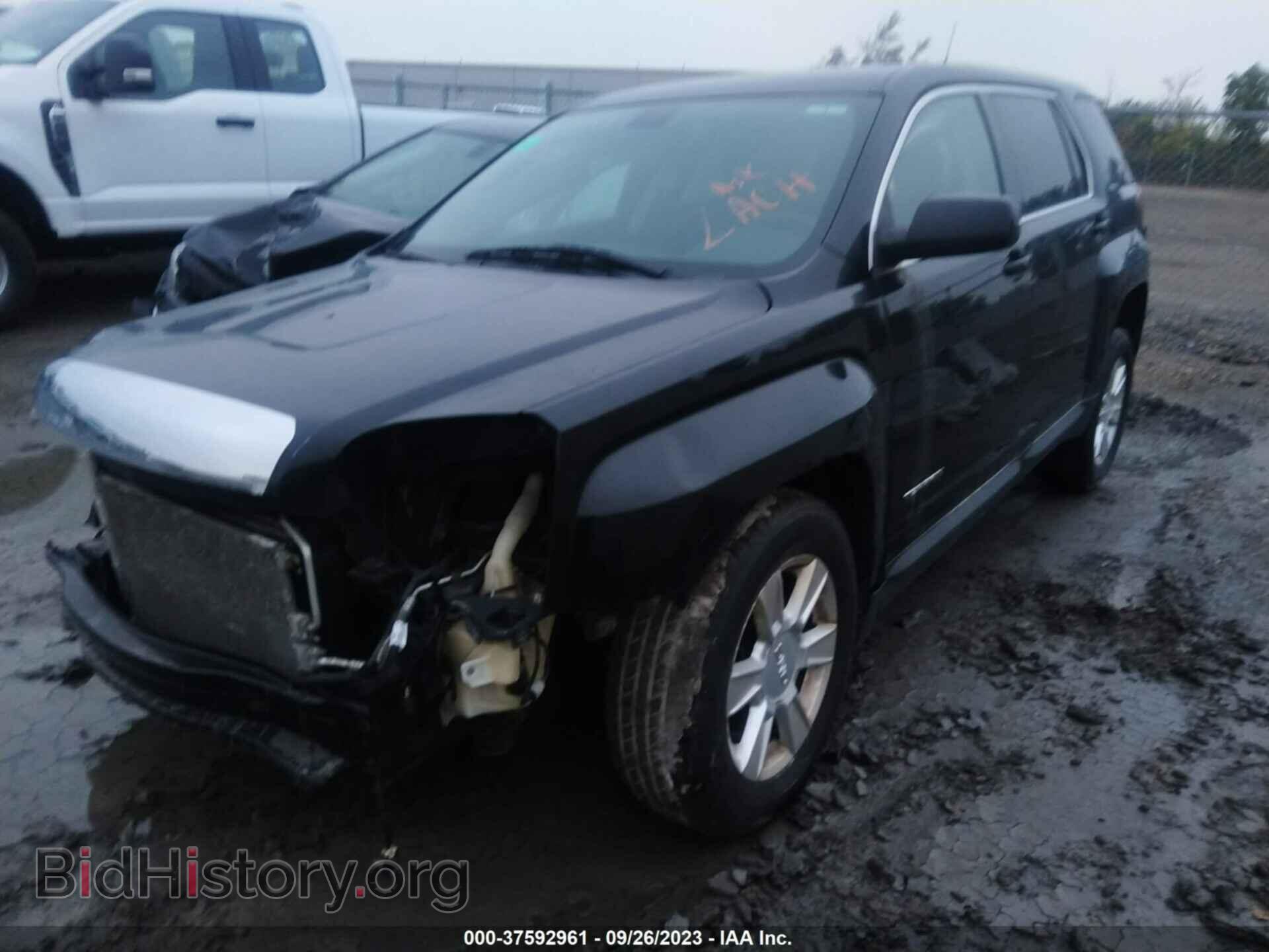 2011 GMC TERRAIN - VIN: 2CTALMEC5B6292233 - Photo 2