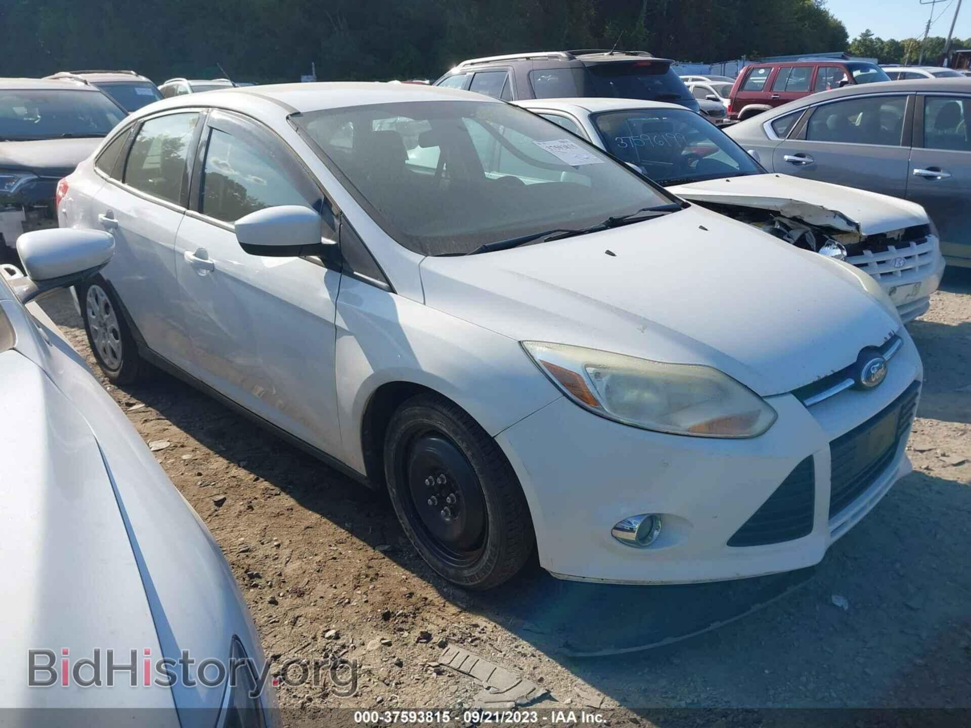 Фотография 1FAHP3F27CL229194 - FORD FOCUS 2012