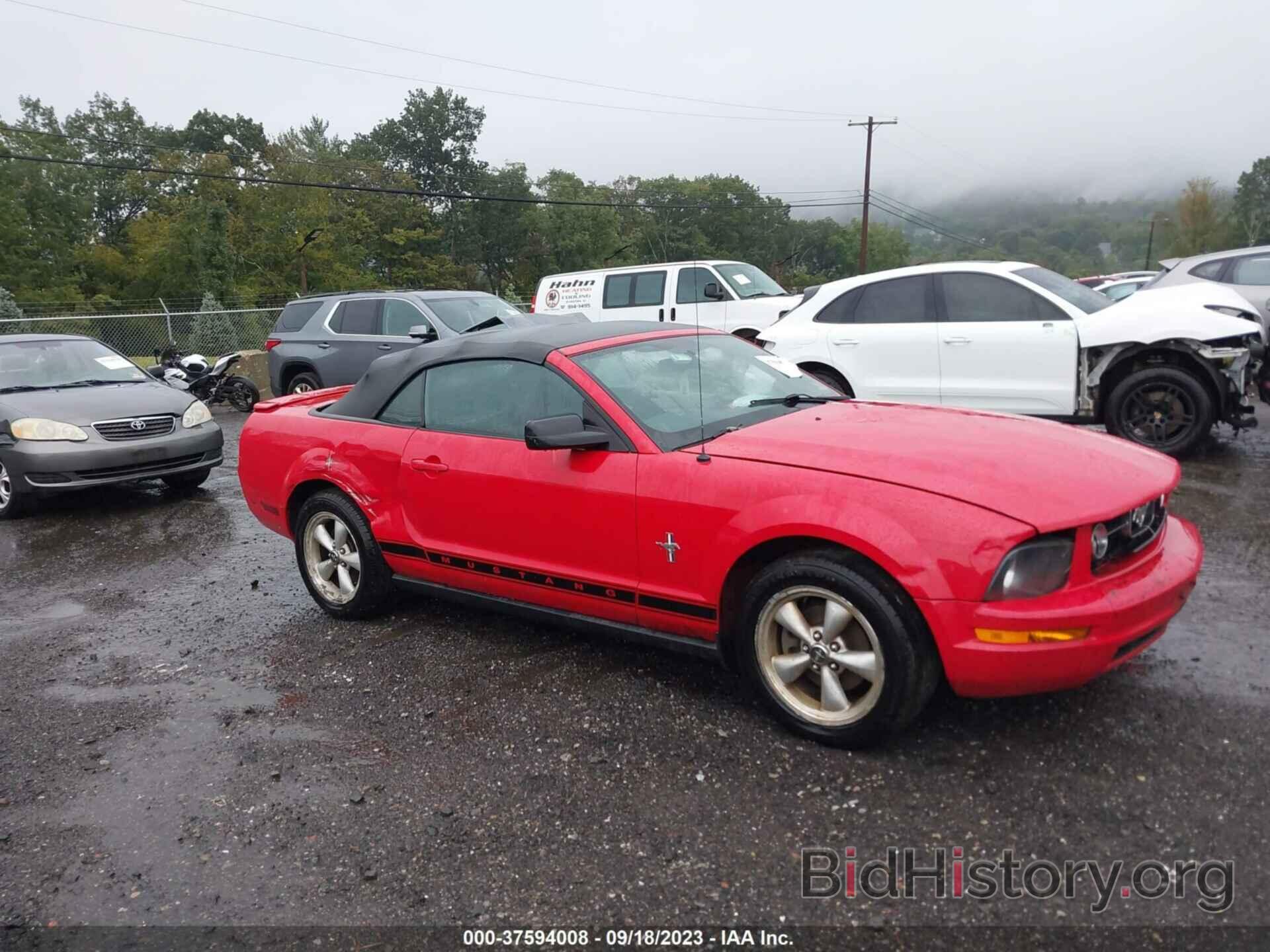 Photo 1ZVFT84N175310058 - FORD MUSTANG 2007