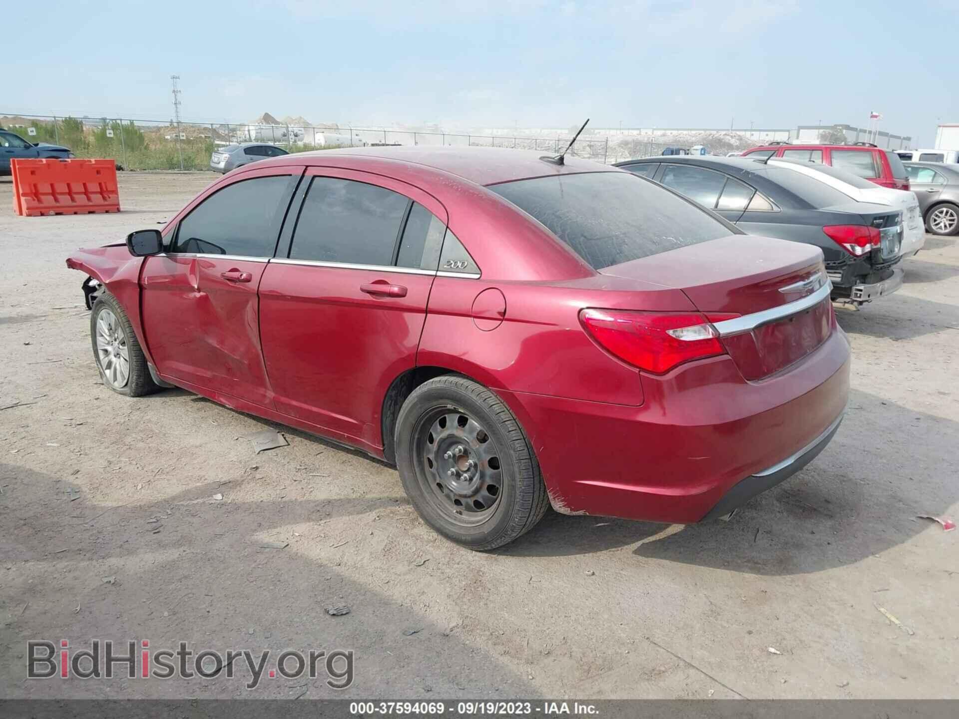 2013 CHRYSLER 200 - VIN: 1C3CCBAG1DN738589 - Фото 3