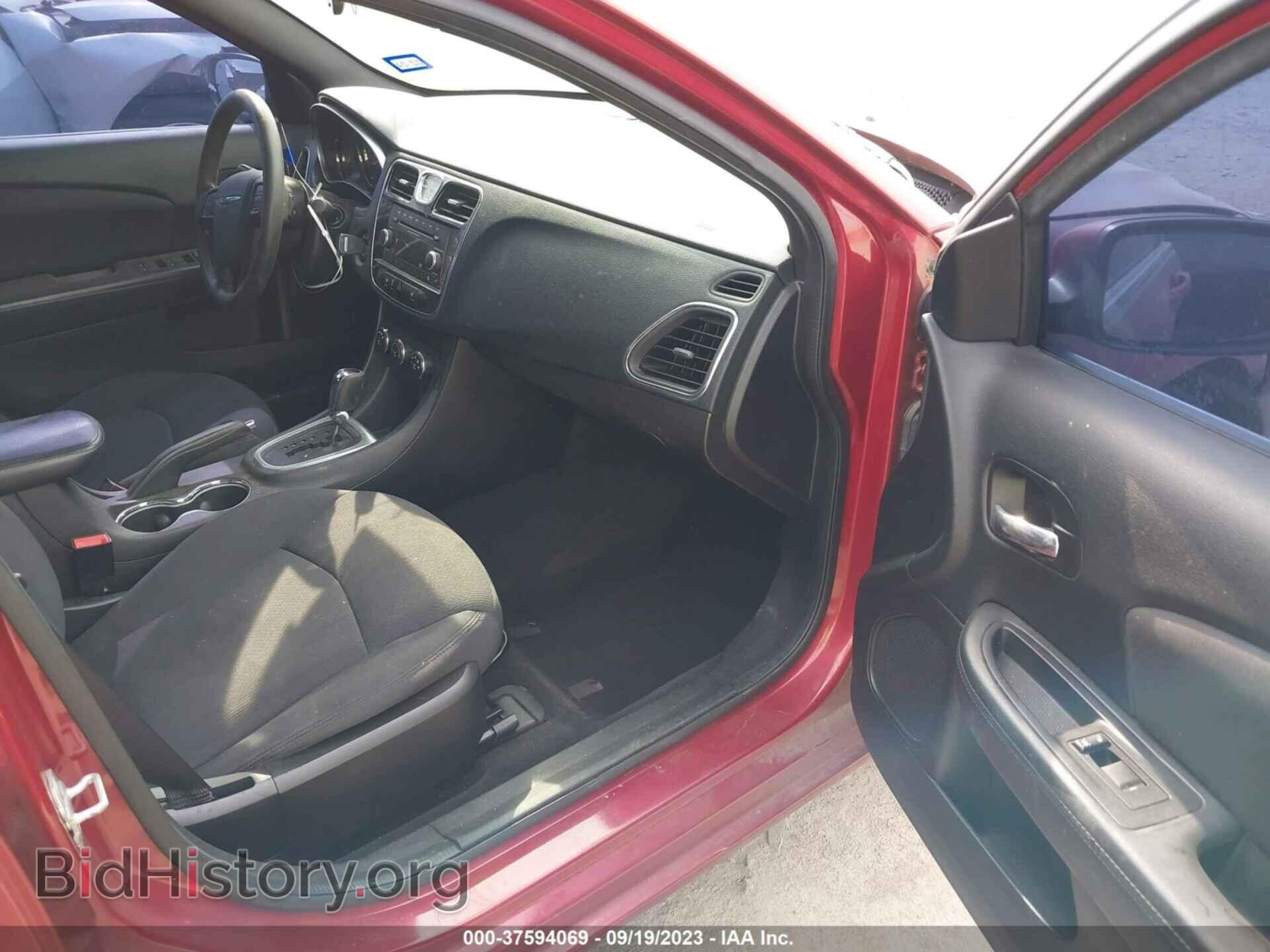 2013 CHRYSLER 200 - VIN: 1C3CCBAG1DN738589 - Фото 5