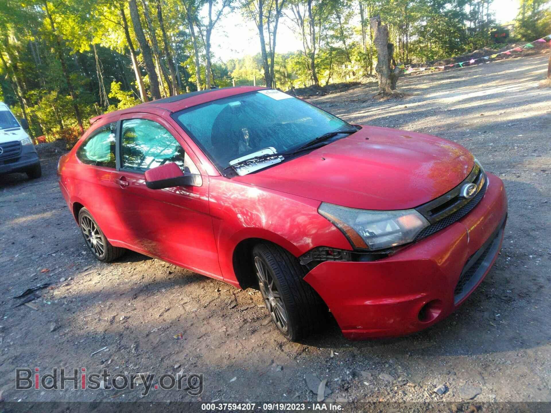Photo 1FAHP3DN7AW107136 - FORD FOCUS 2010