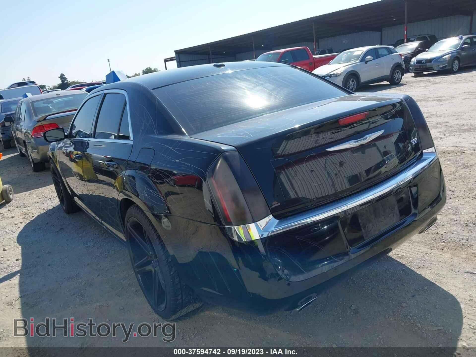 2014 CHRYSLER 300 - VIN: 2C3CCAAG9EH382364 - Фото 3