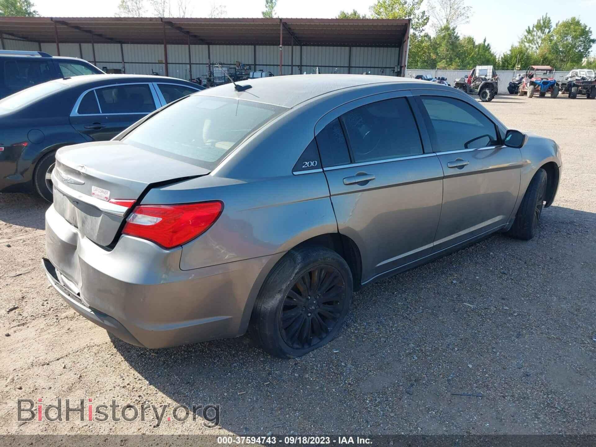 2012 CHRYSLER 200 - VIN: 1C3CCBAB8CN117515 - Фото 4