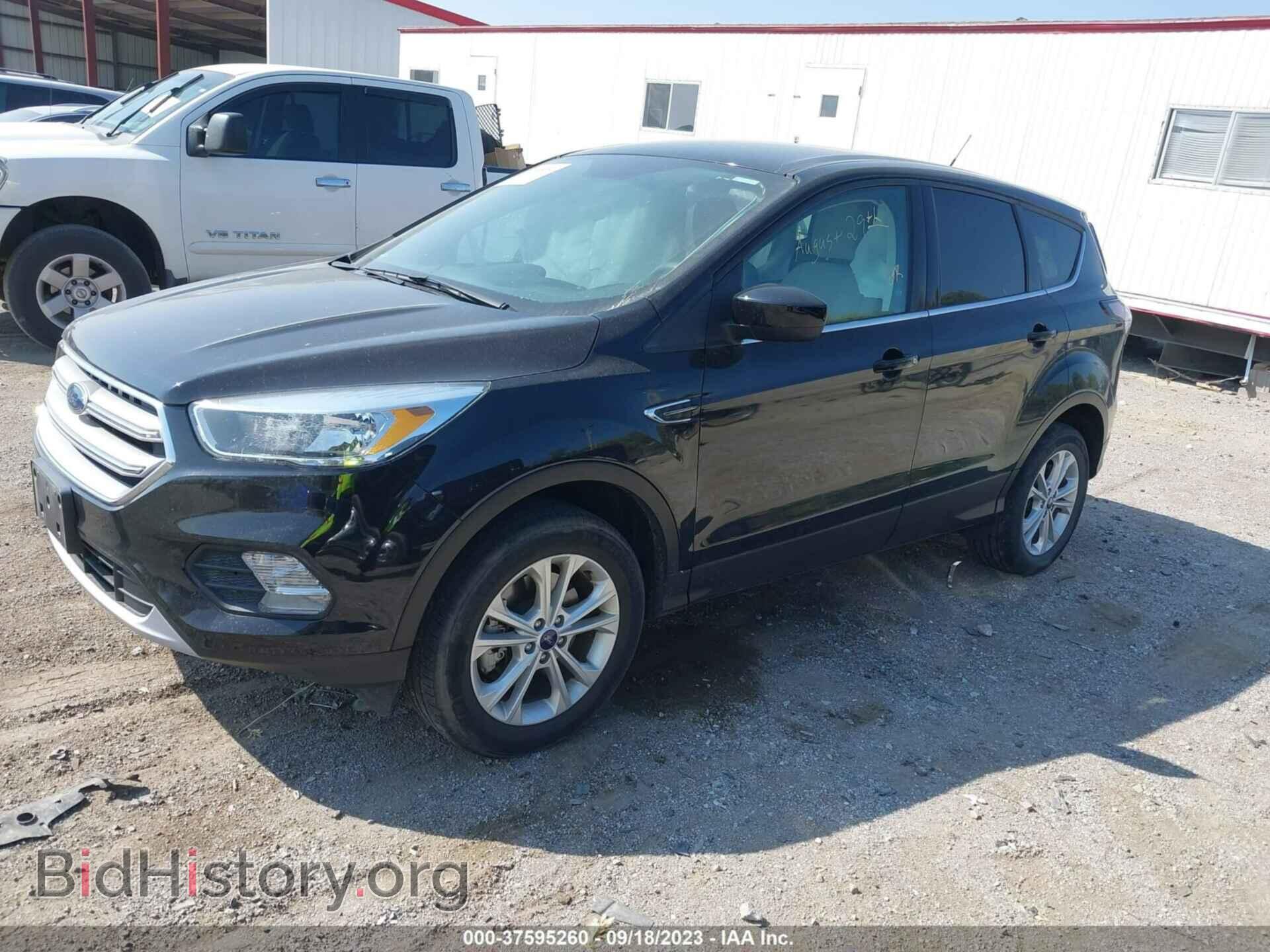 2017 FORD ESCAPE - VIN: 1FMCU9GD7HUB82603 - Фото 2