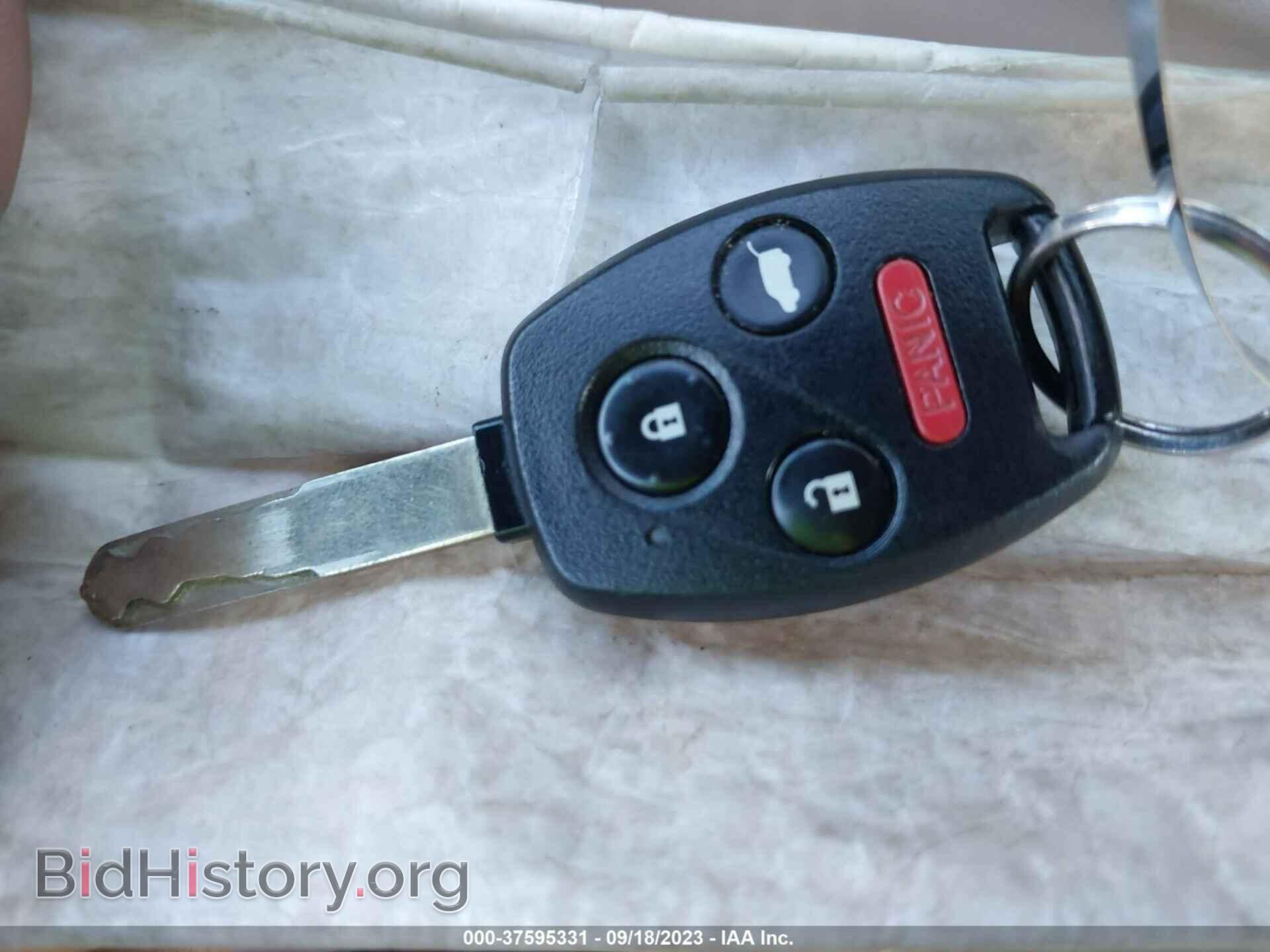 2011 HONDA PILOT - VIN: 5FNYF3H60BB021768 - Фото 11