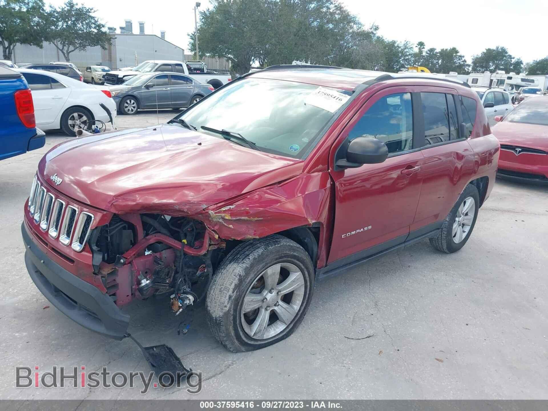 2012 JEEP COMPASS - VIN: 1C4NJDEB3CD573038 - Photo 2