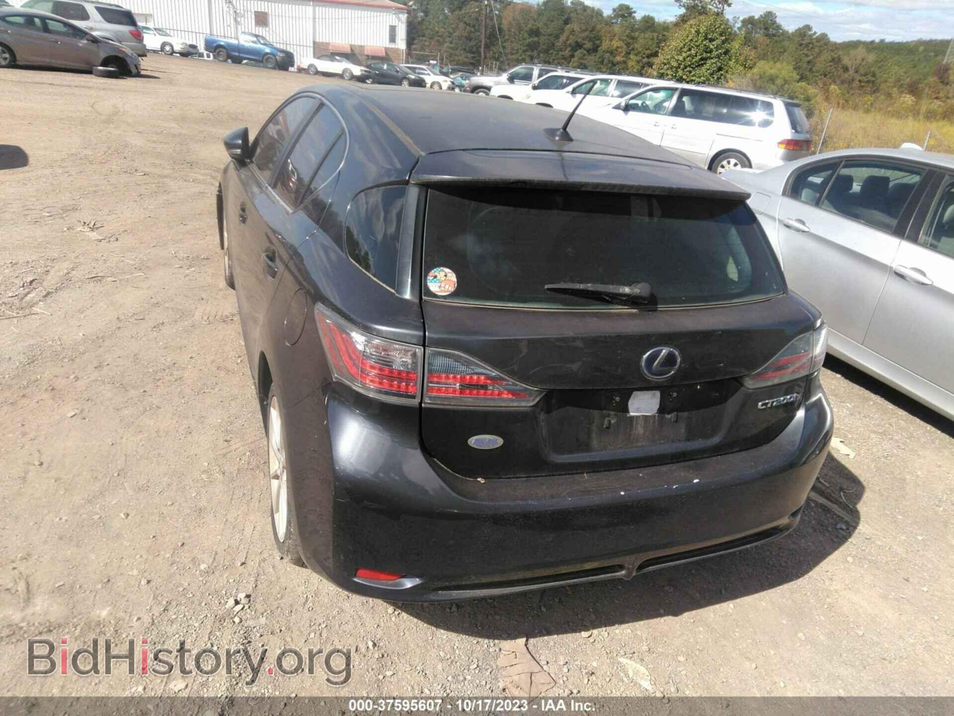 2011 LEXUS CT 200H - VIN: JTHKD5BH8B2020998 - Фото 3