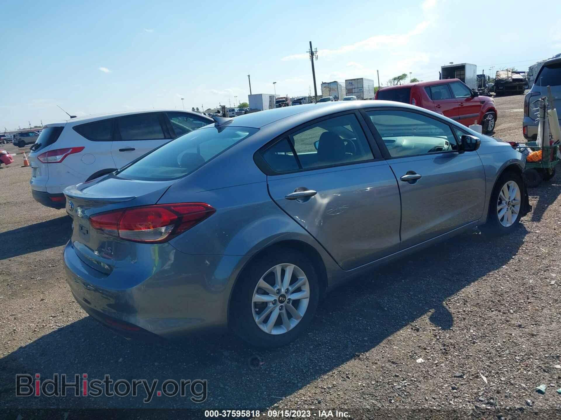 2017 KIA FORTE - VIN: 3KPFL4A79HE140443 - Фото 4