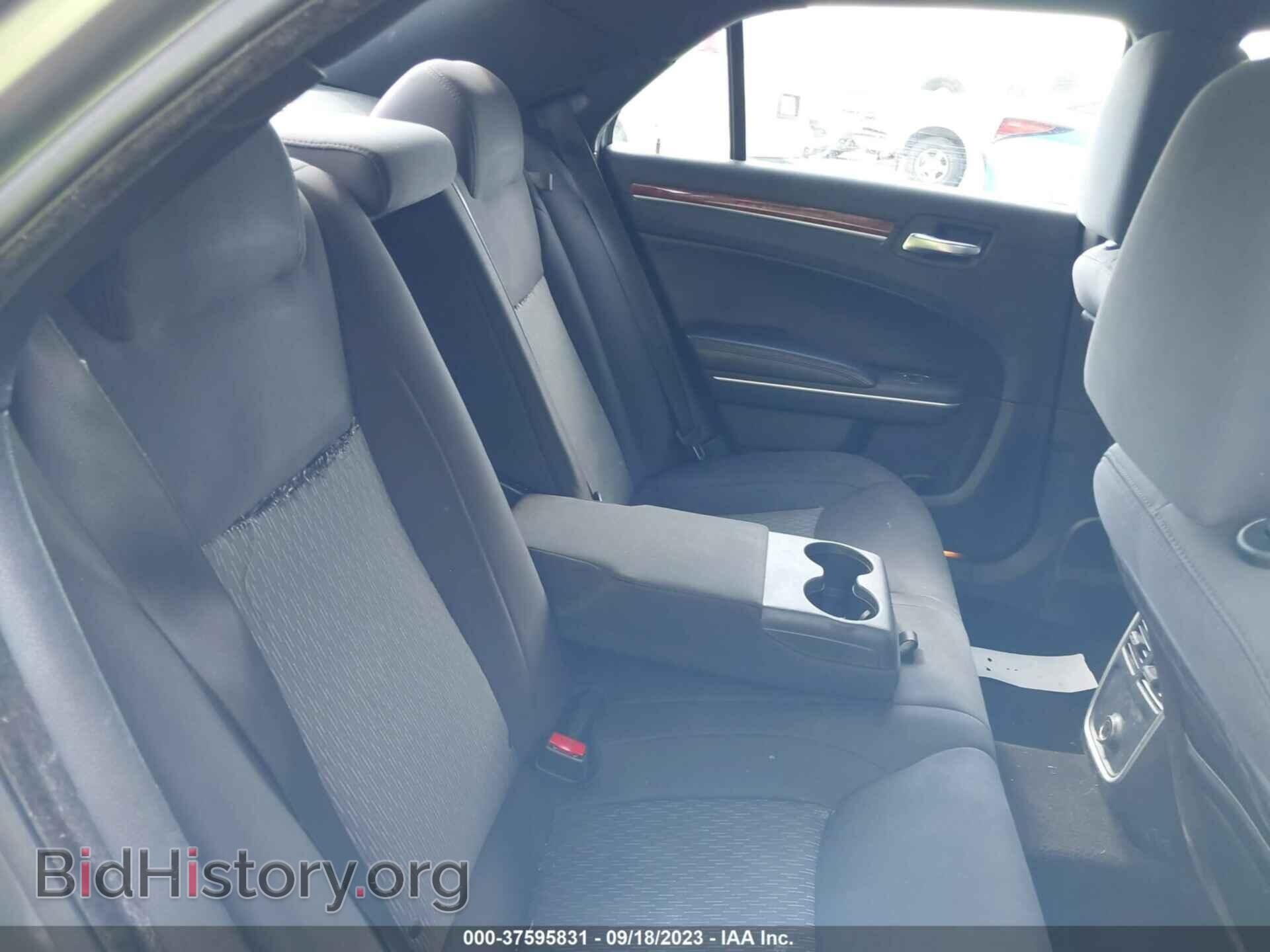 2012 CHRYSLER 300 - VIN: 2C3CCAAG2CH312850 - Photo 8
