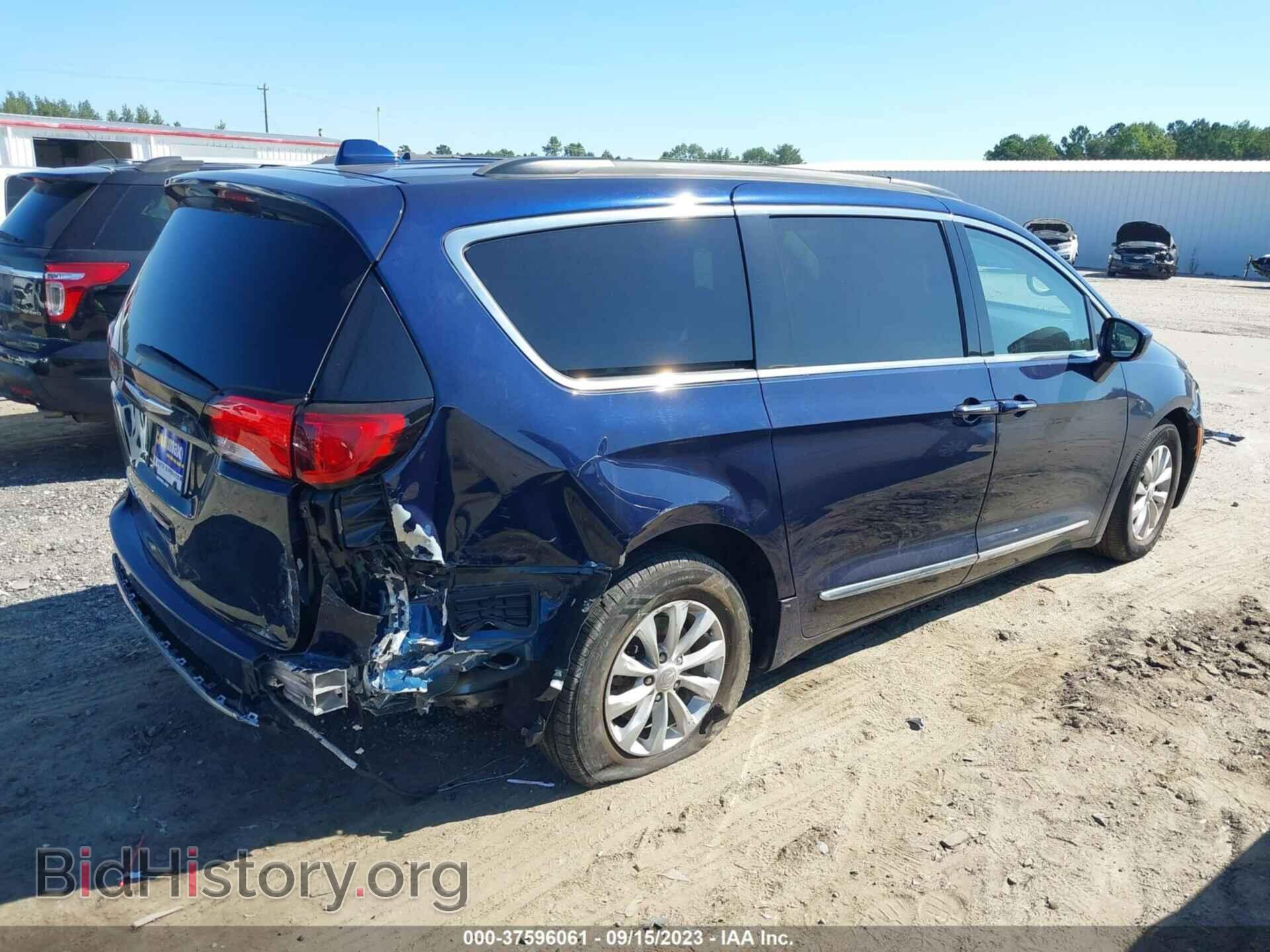 2017 CHRYSLER PACIFICA - VIN: 2C4RC1BG1HR598888 - Фото 4