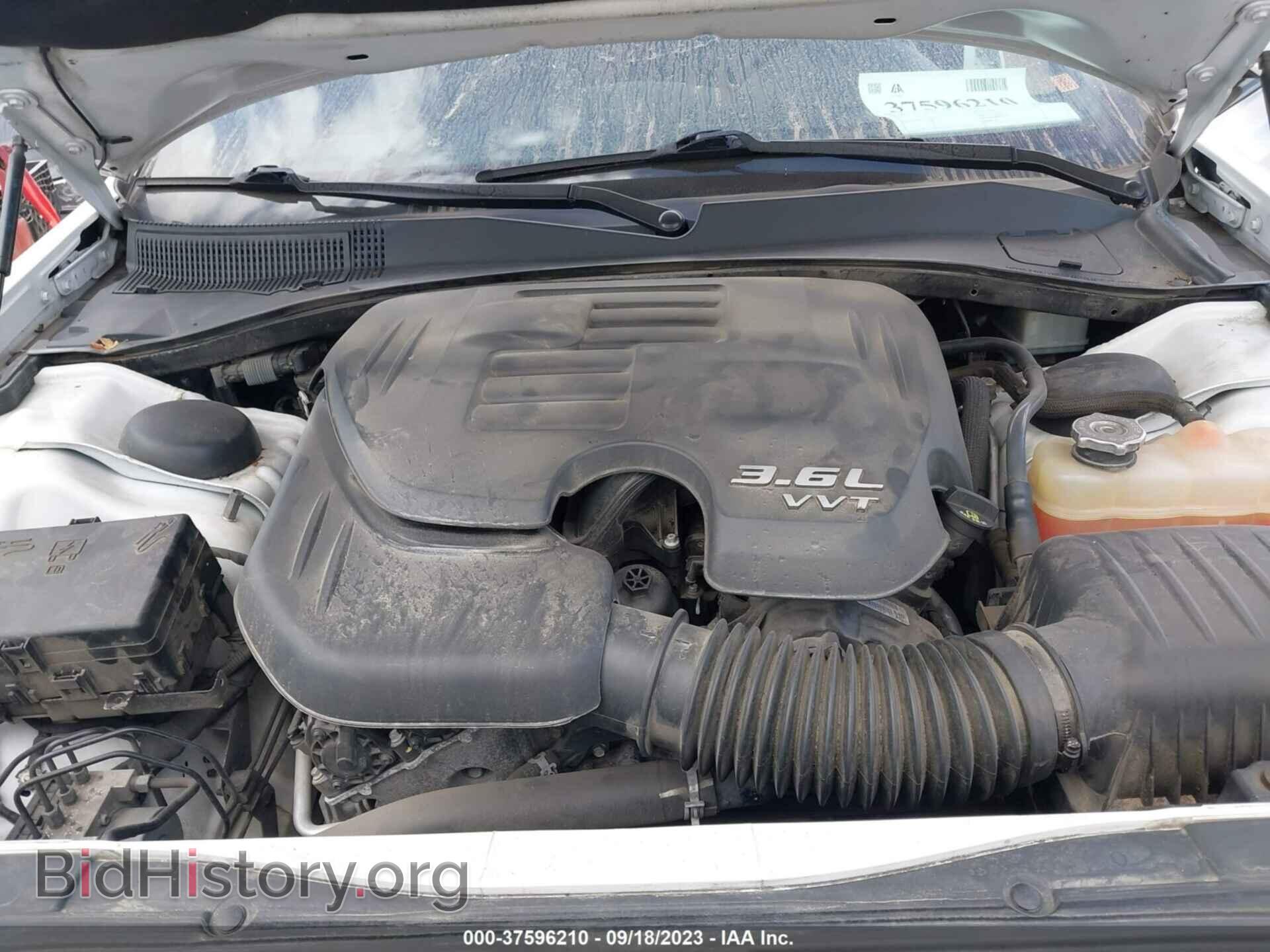 2017 CHRYSLER 300 - VIN: 2C3CCAGGXHH508324 - Фото 10