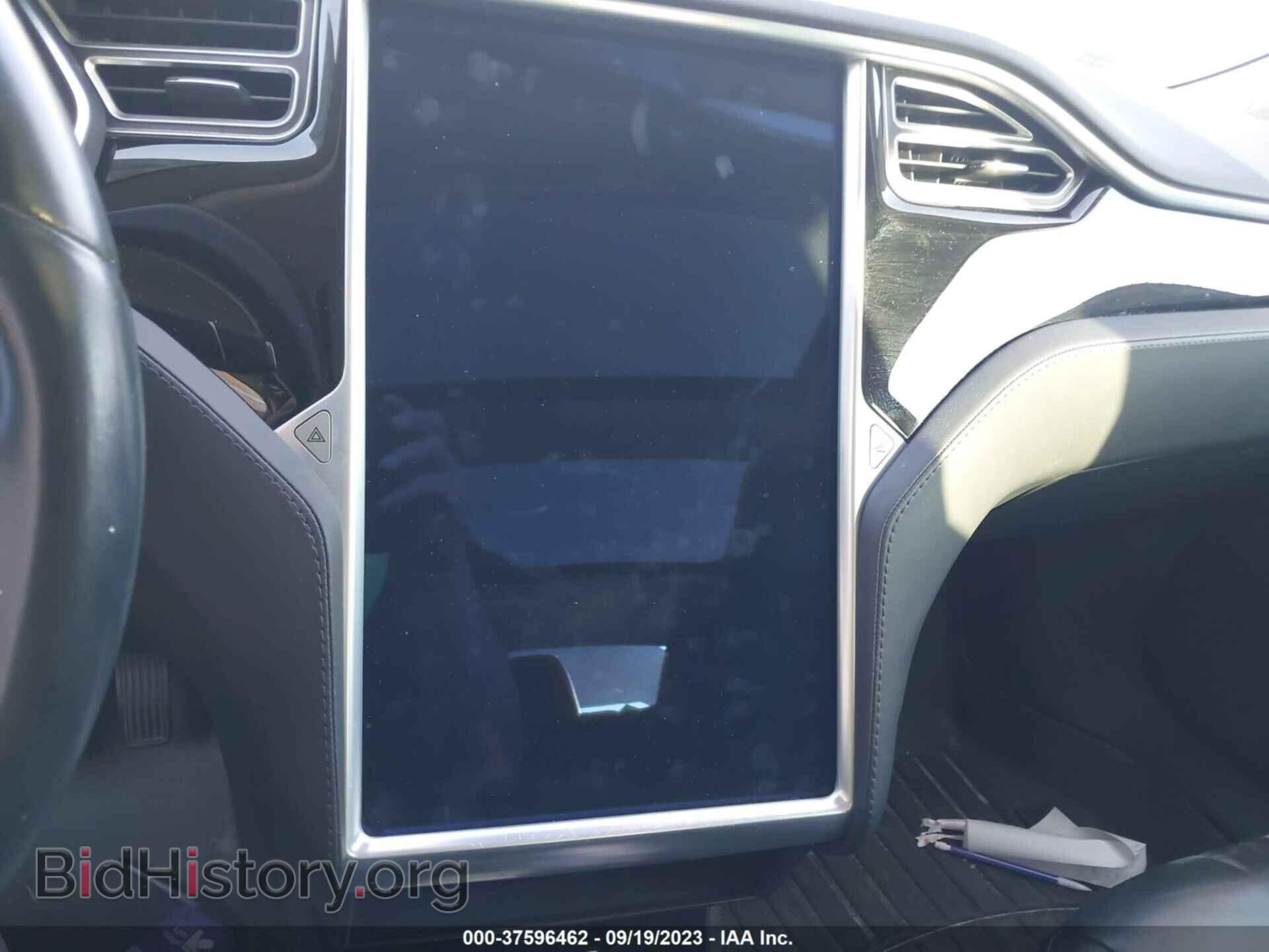 2015 TESLA MODEL S - VIN: 5YJSA1E11FF112166 - Photo 17