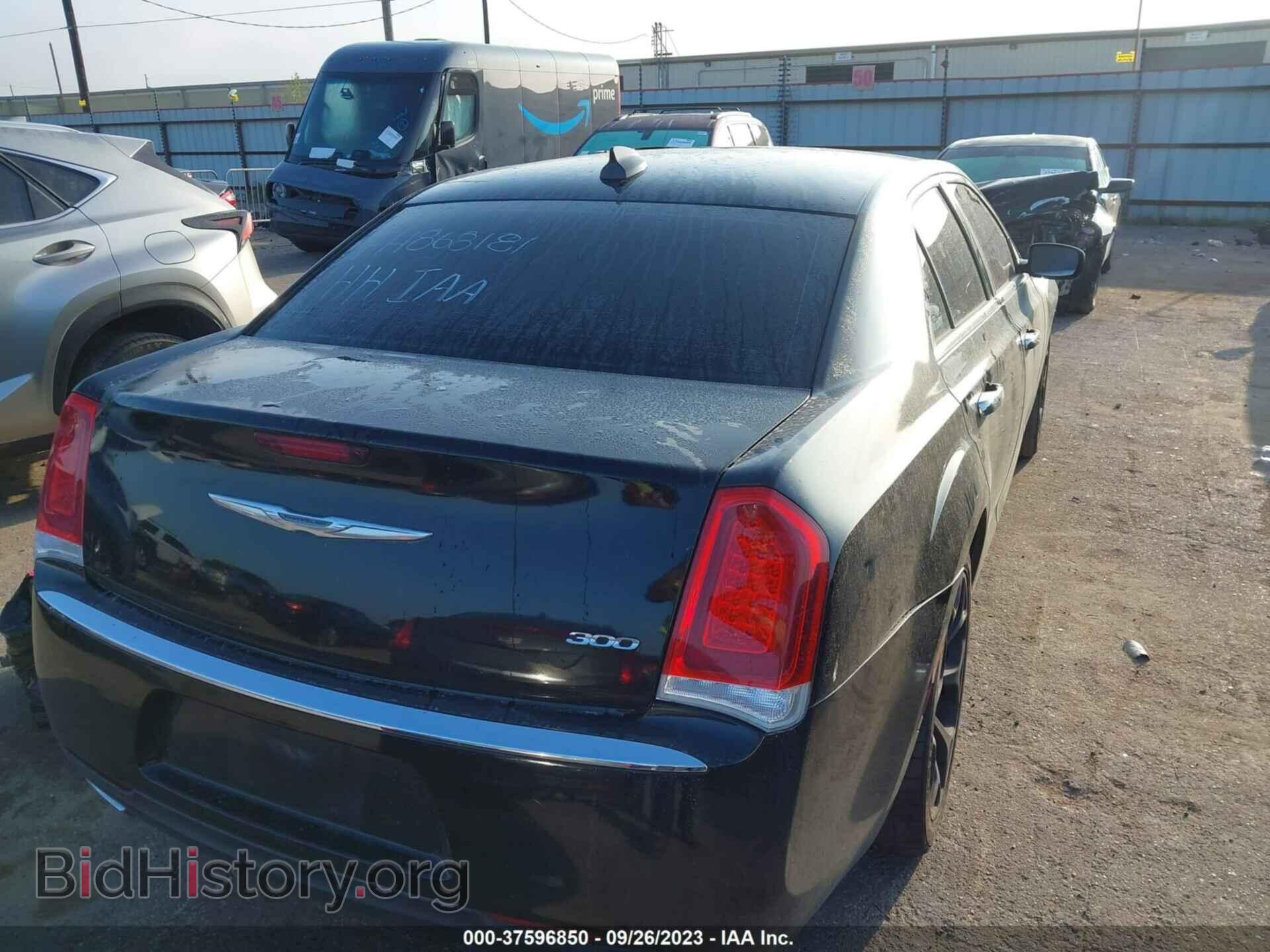 2015 CHRYSLER 300 - VIN: 2C3CCAAG8FH868181 - Фото 4