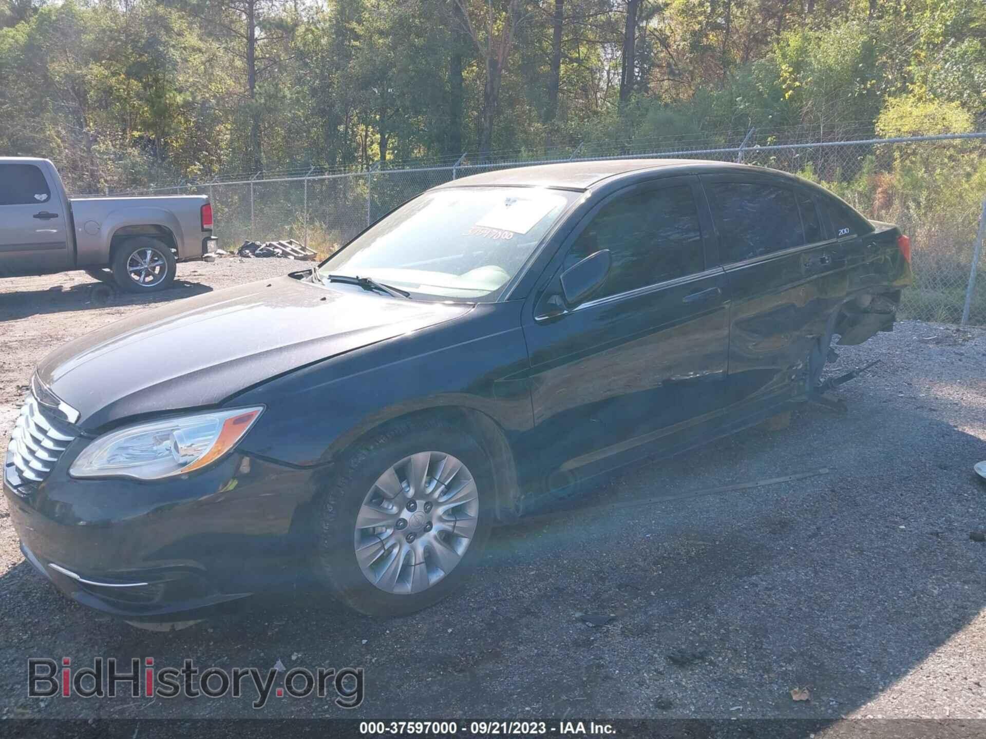 2014 CHRYSLER 200 - VIN: 1C3CCBAB9EN140806 - Фото 2