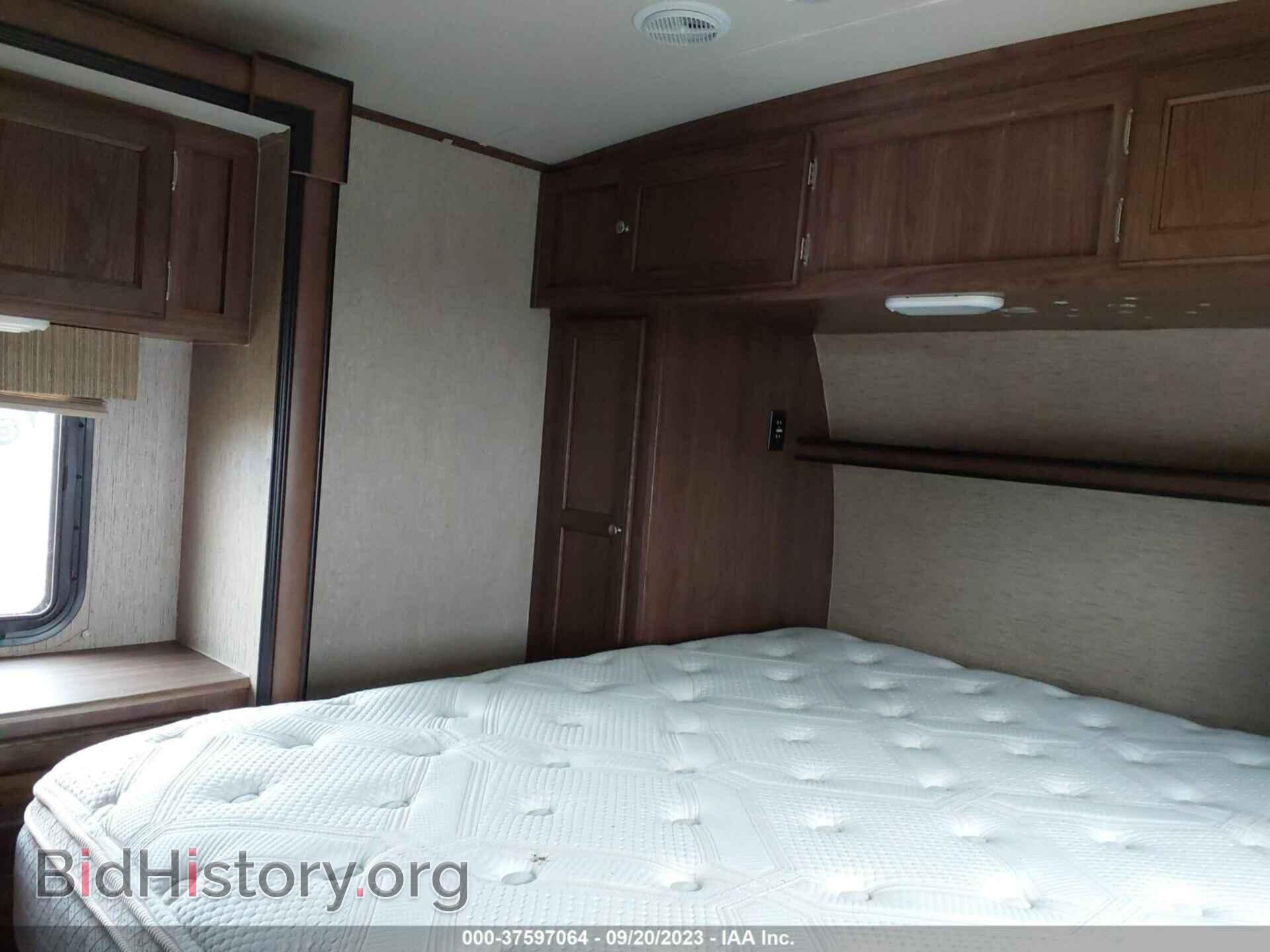 2015 GRAND DESIGN REF315RLTS - VIN: 4X4TPAH29FN019205 - Фото 5