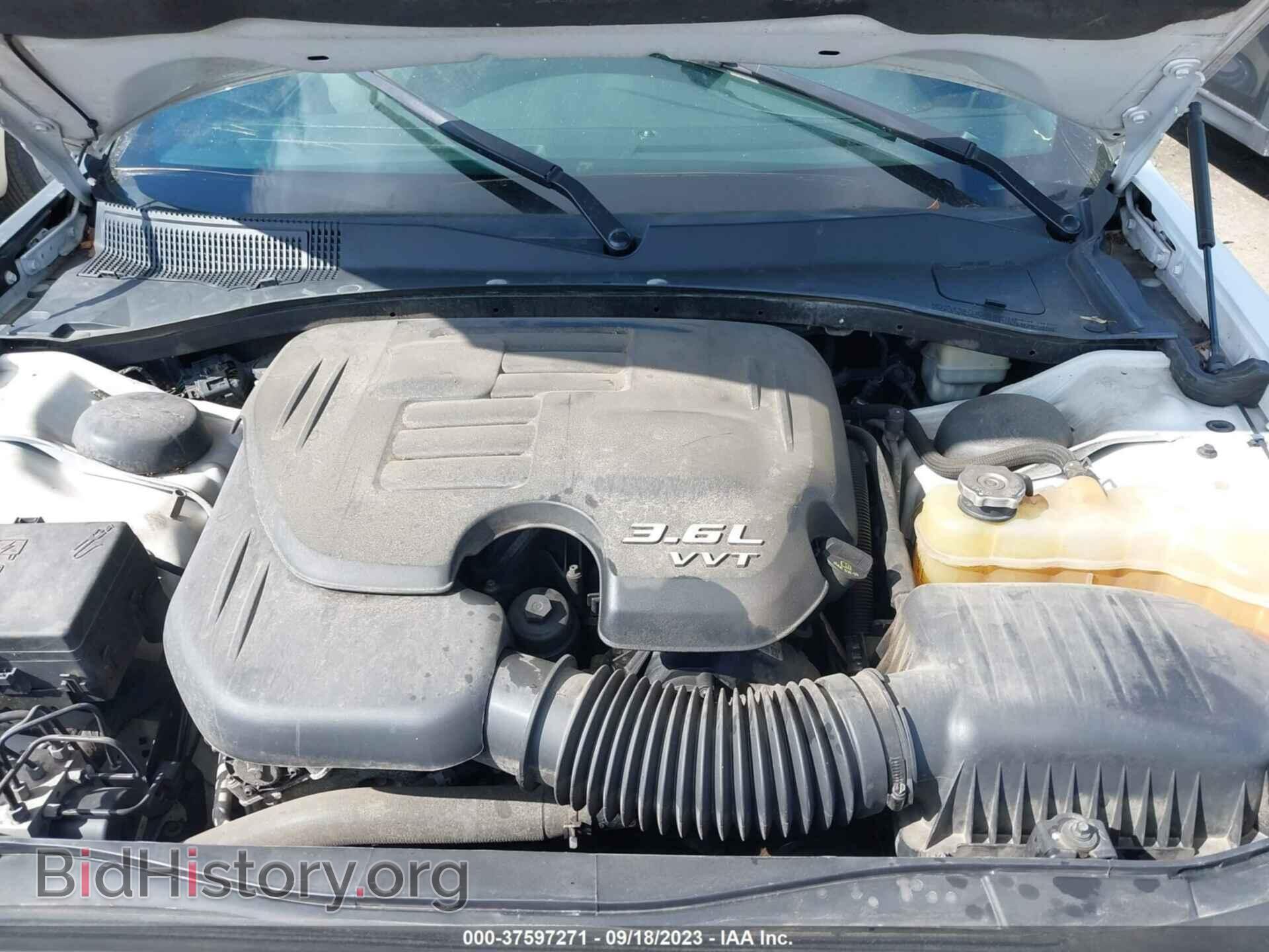 2013 CHRYSLER 300 - VIN: 2C3CCAAG9DH600317 - Фото 10