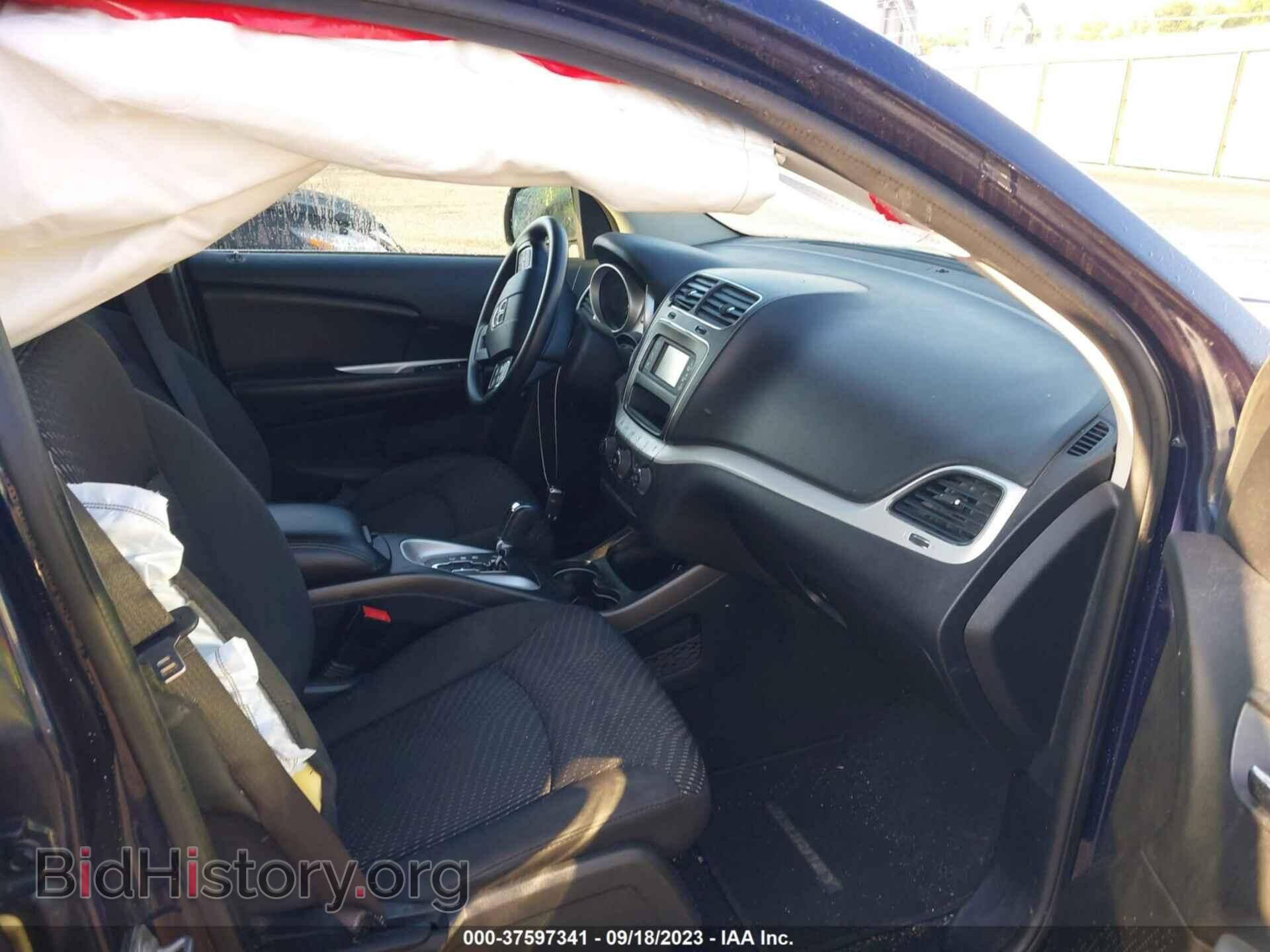 2017 DODGE JOURNEY - VIN: 3C4PDCAB2HT582069 - Фото 5