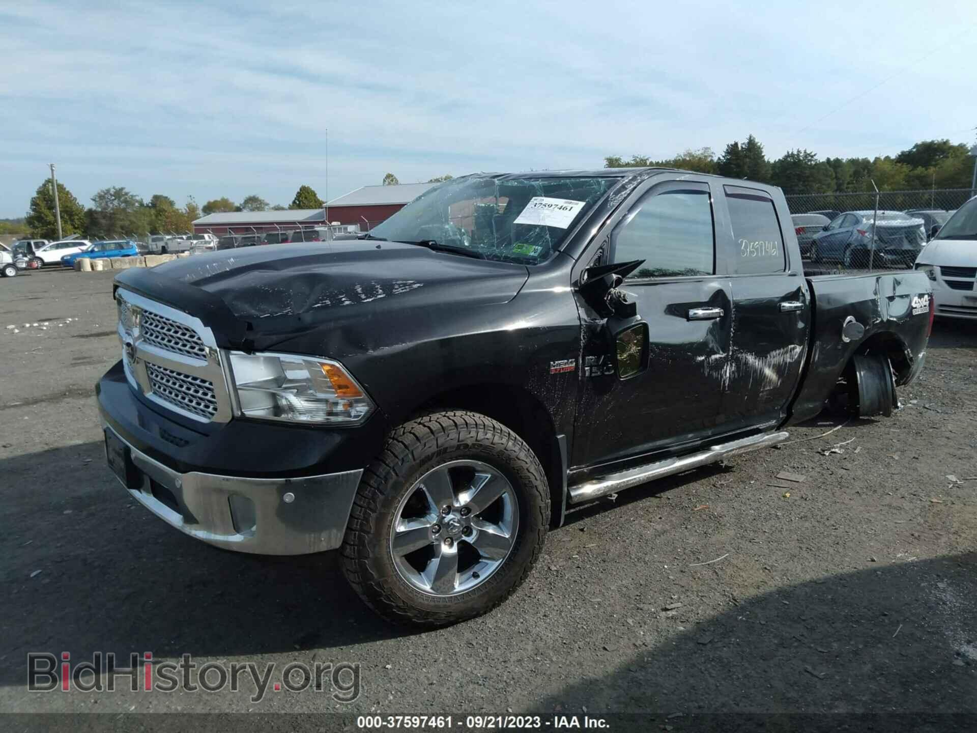 2016 RAM 1500 - VIN: 1C6RR7GT7GS213667 - Фото 2